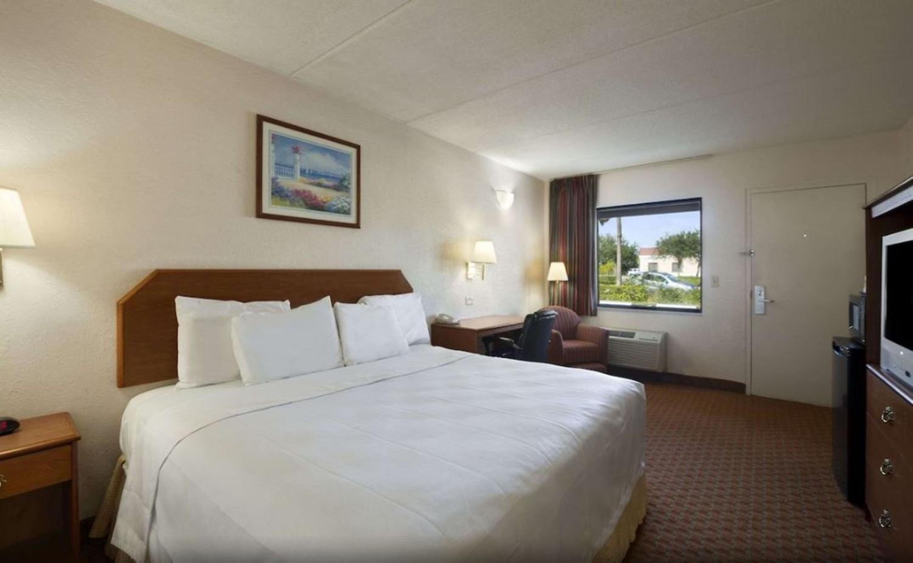 King Room - Mobility Access/Non-Smoking - Photo 3