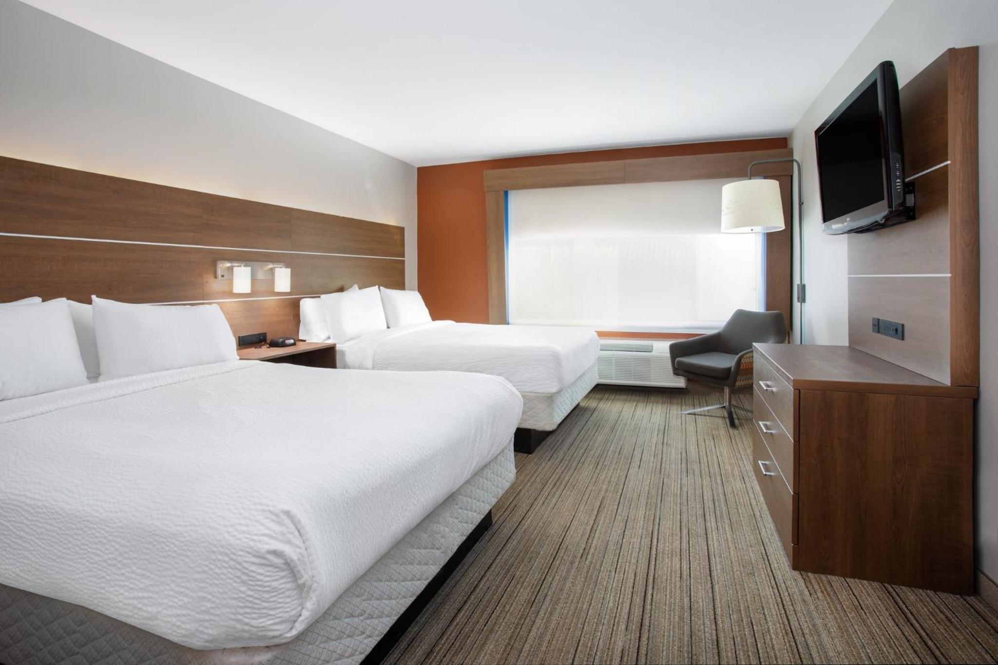 Twin Room - Mobility Access - Photo 5