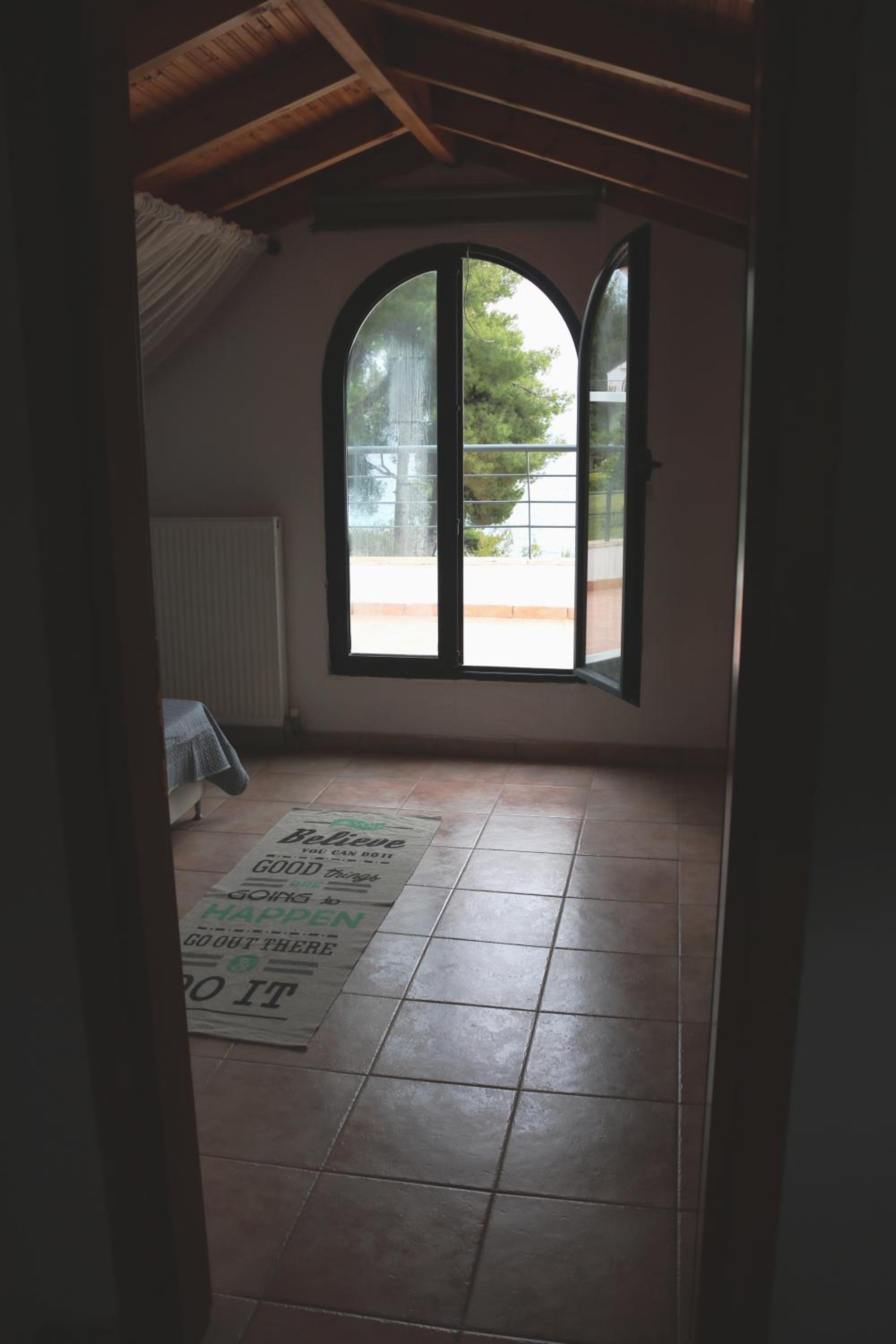 Villa photo 2