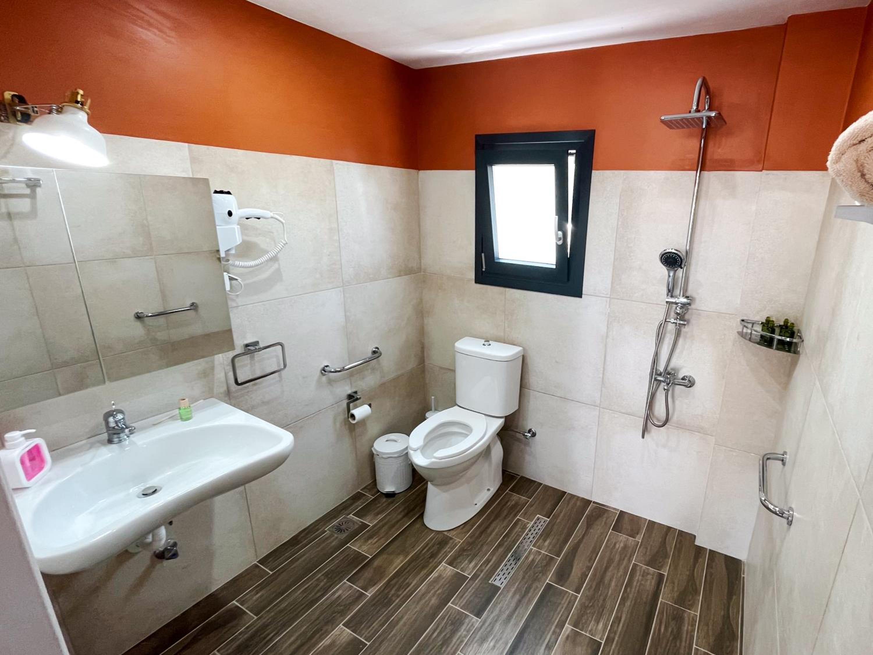 Twin Room with Terrace photo 3