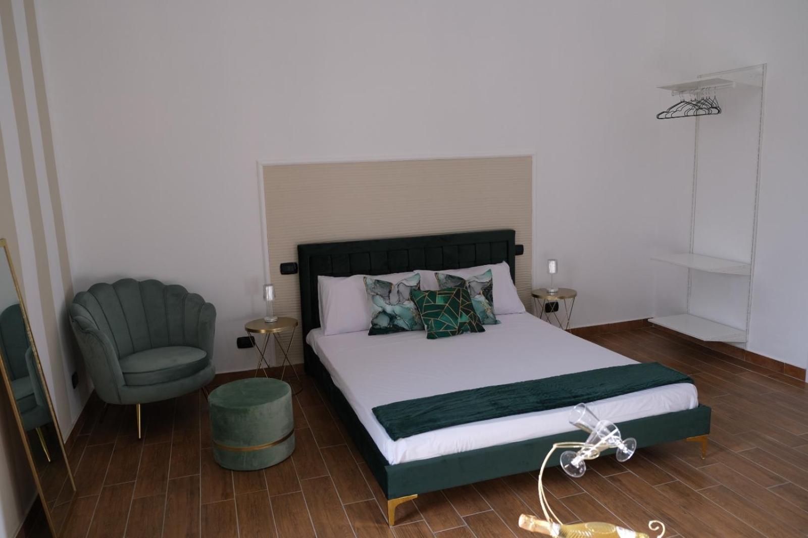 Deluxe Suite With Spa Bath photo 1