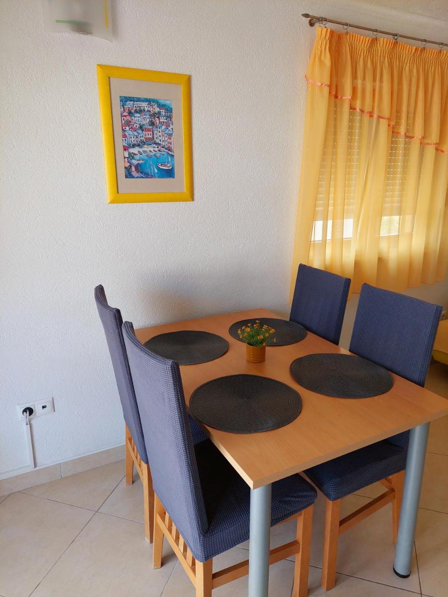 Apartment with Sea View photo 3