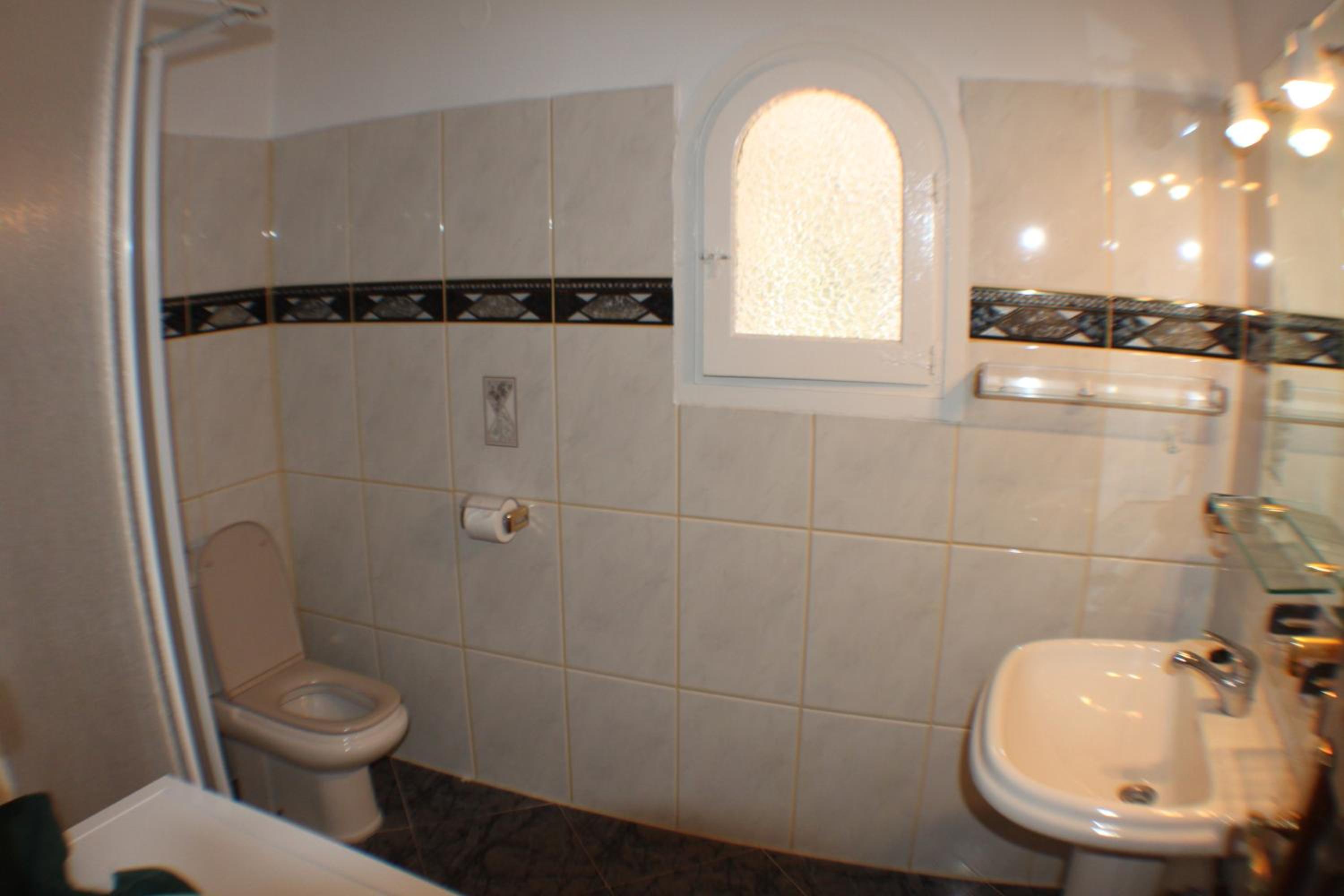 Two-Bedroom House photo 3