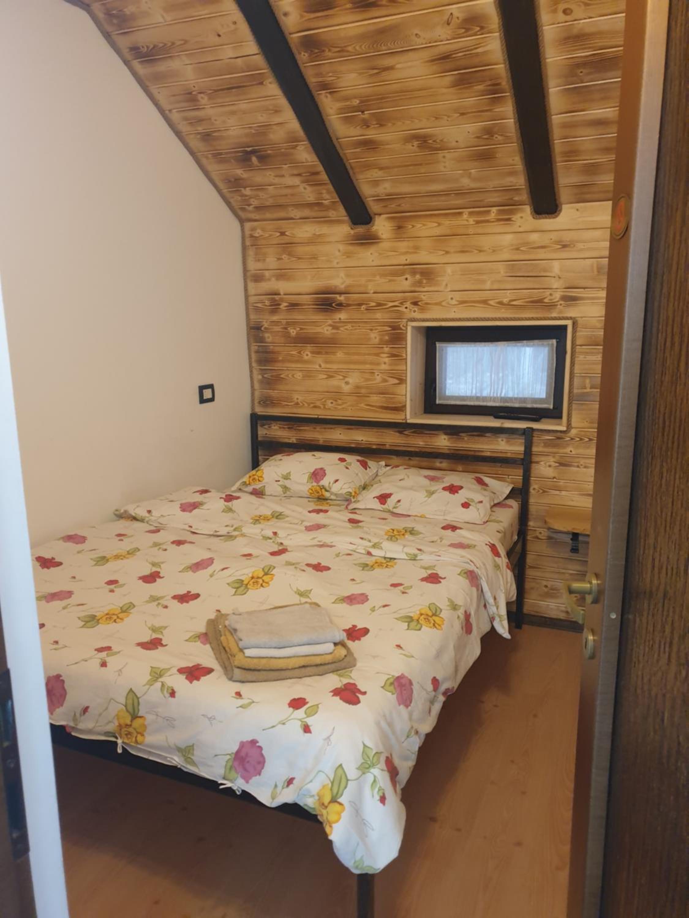 Four-Bedroom House photo 1