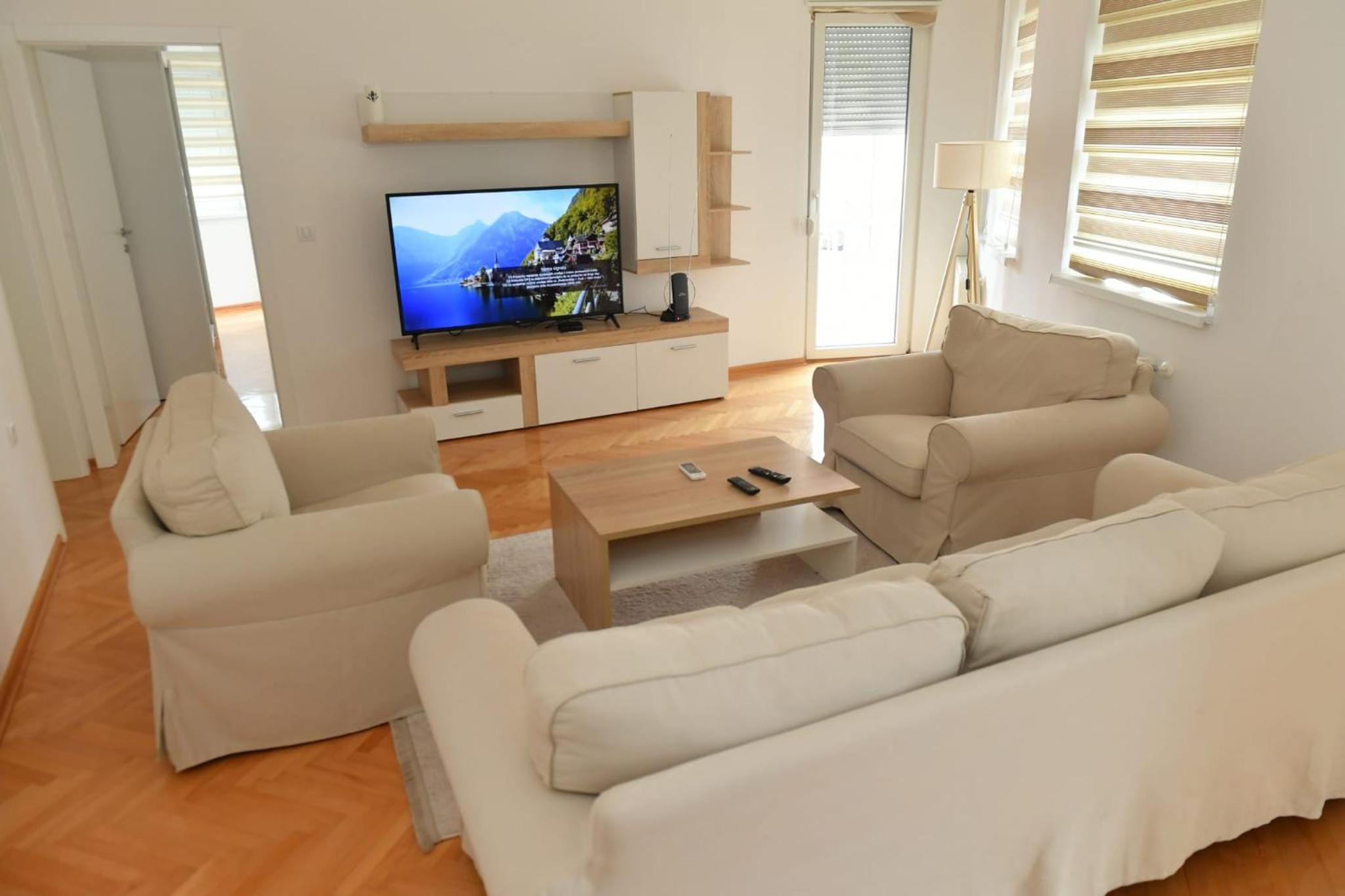 Two-Bedroom Apartment - Photo 6