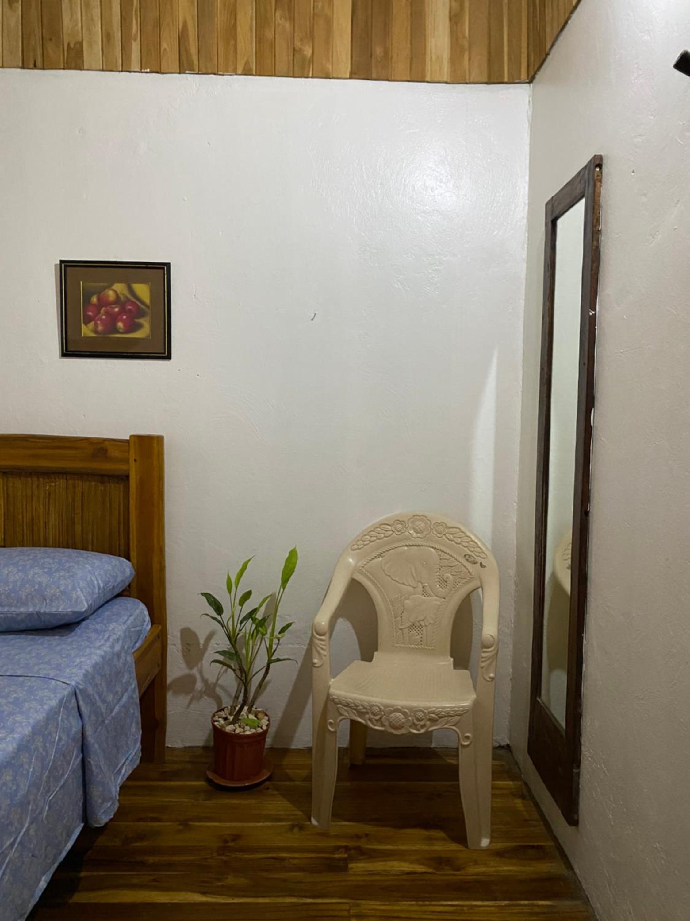 Standard Double Room With Shared Bathroom photo 3