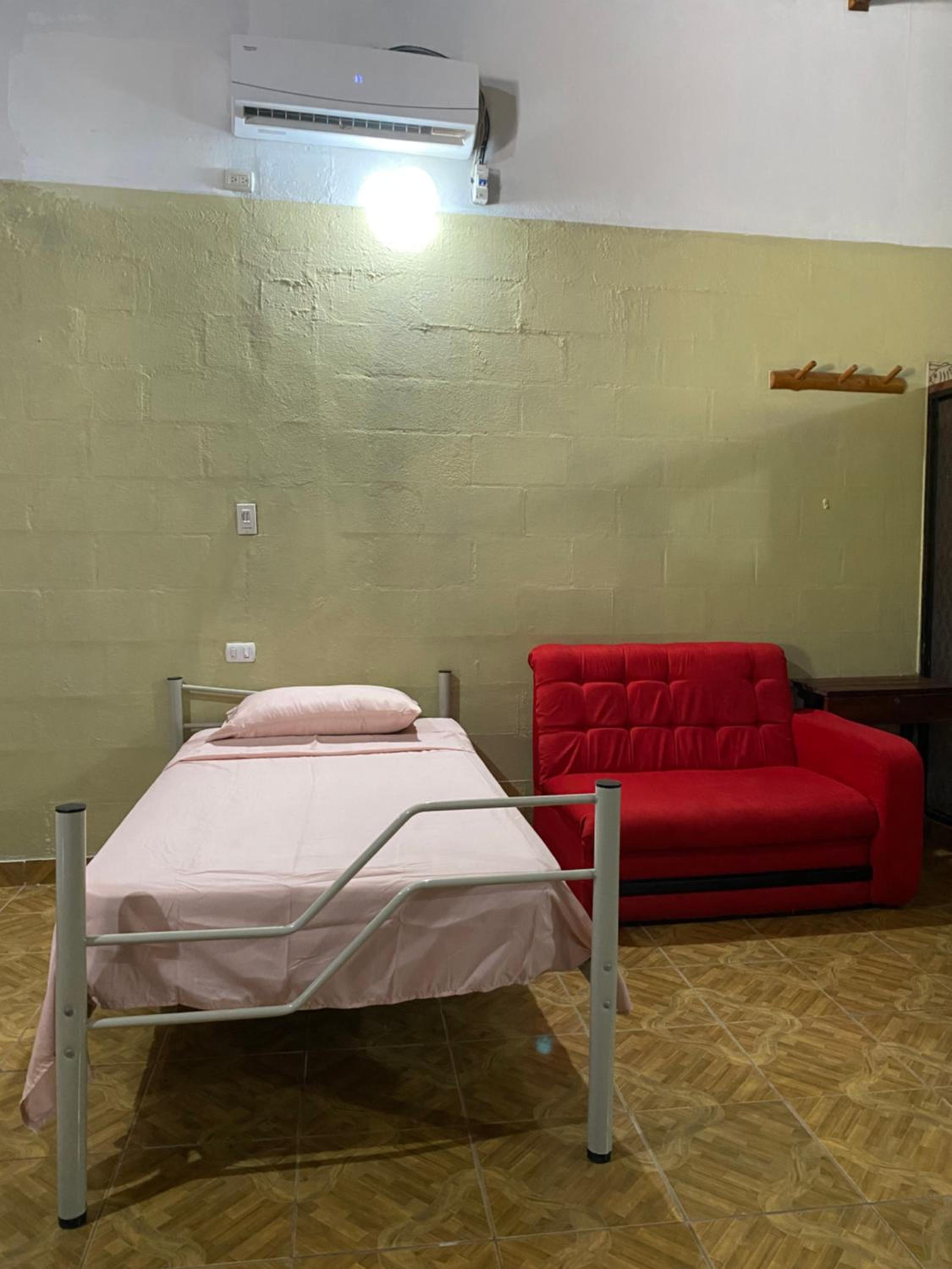 Single Bed In Mixed Dormitory Room photo 2
