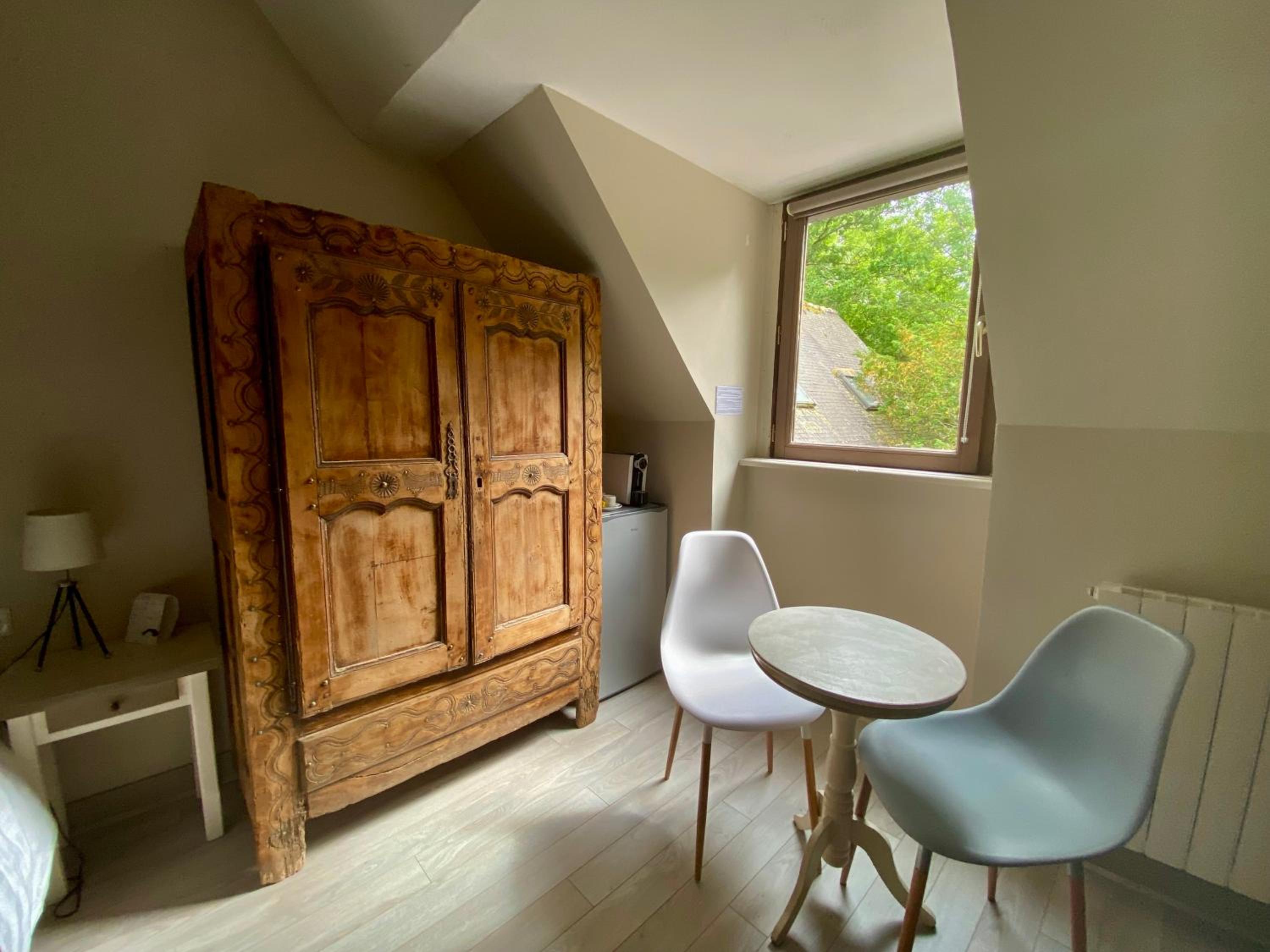 Standard Double or Twin Room photo 2