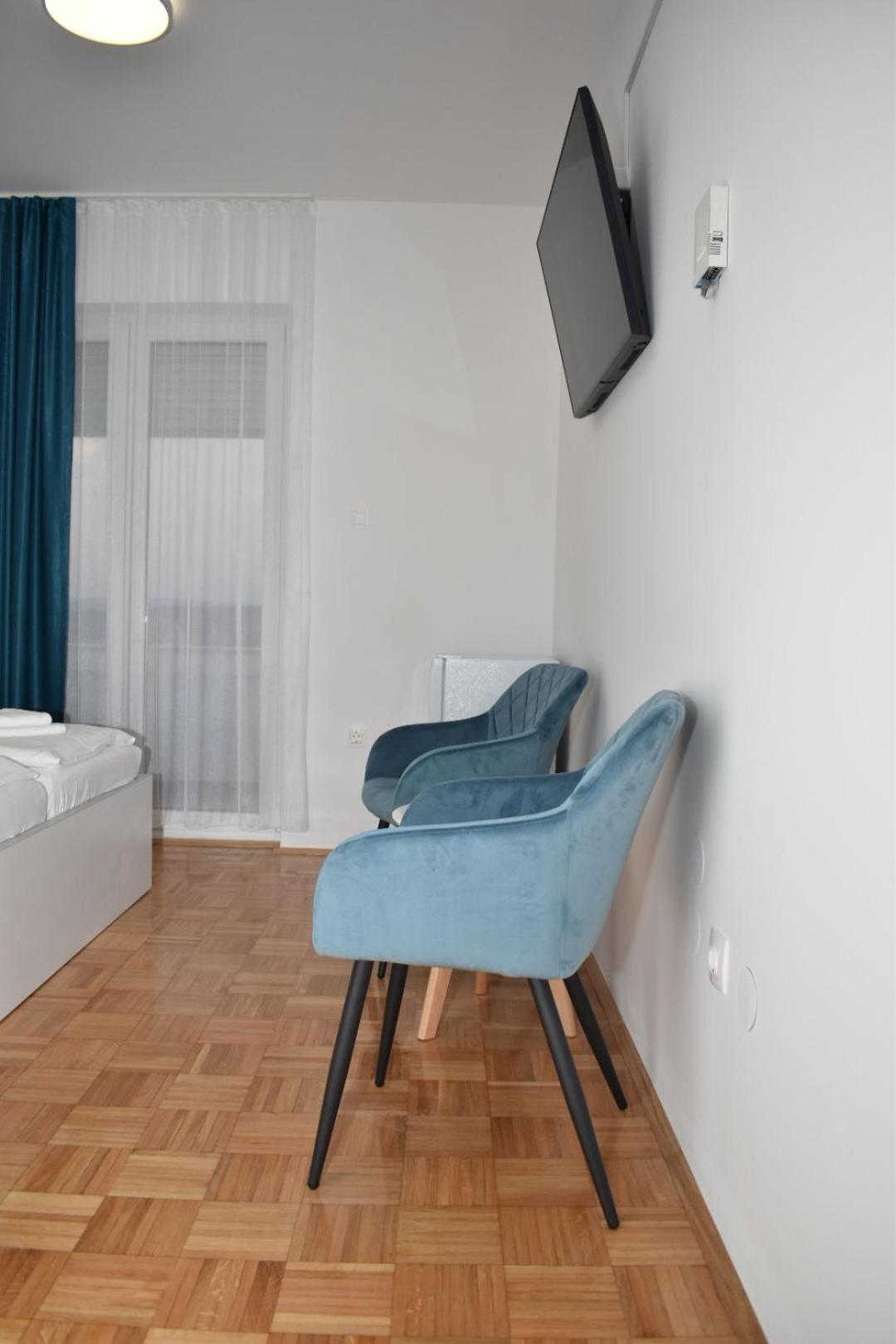 Double Room with Balcony and Sea View photo 2