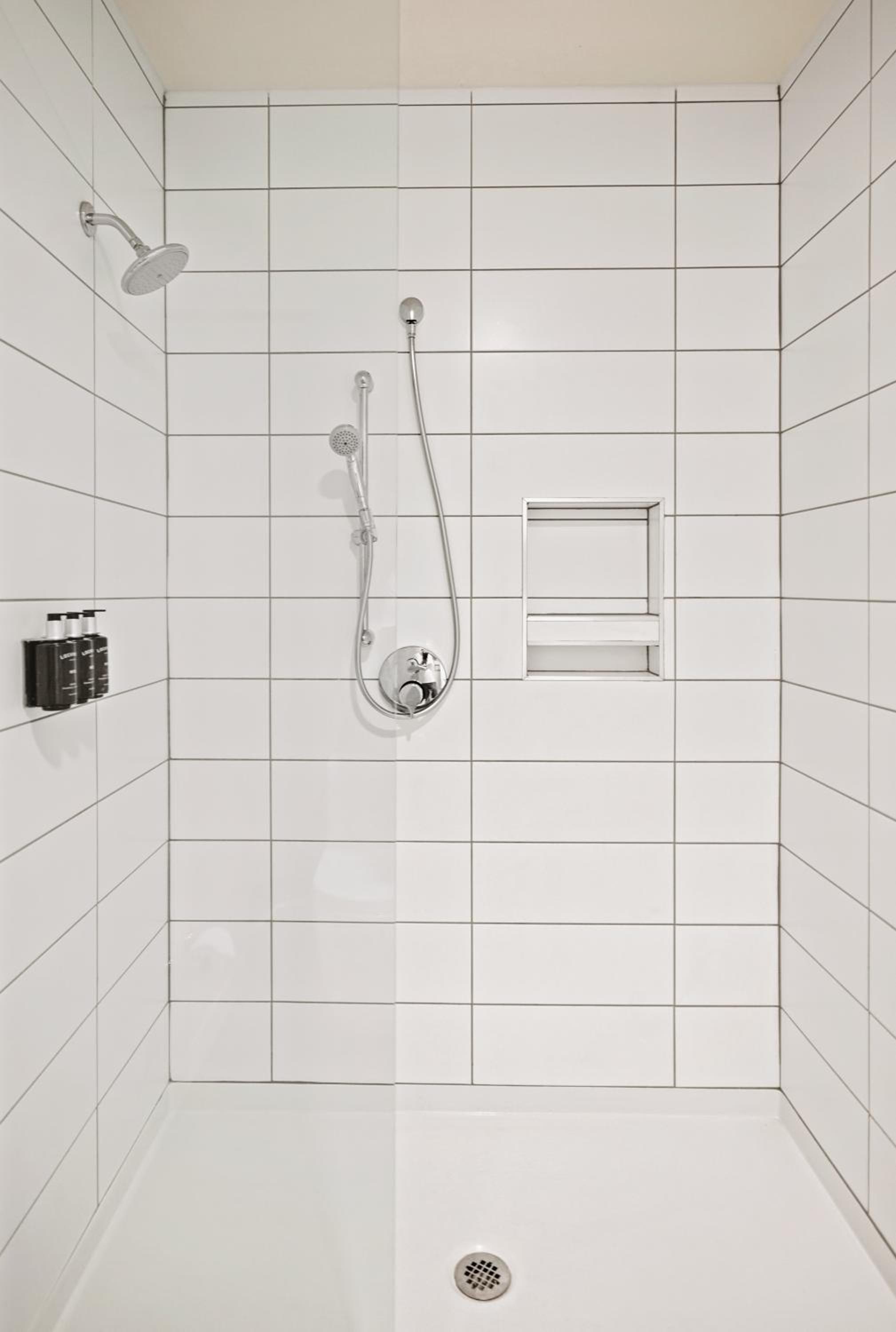 Two Bedroom Apartment  - Photo 18