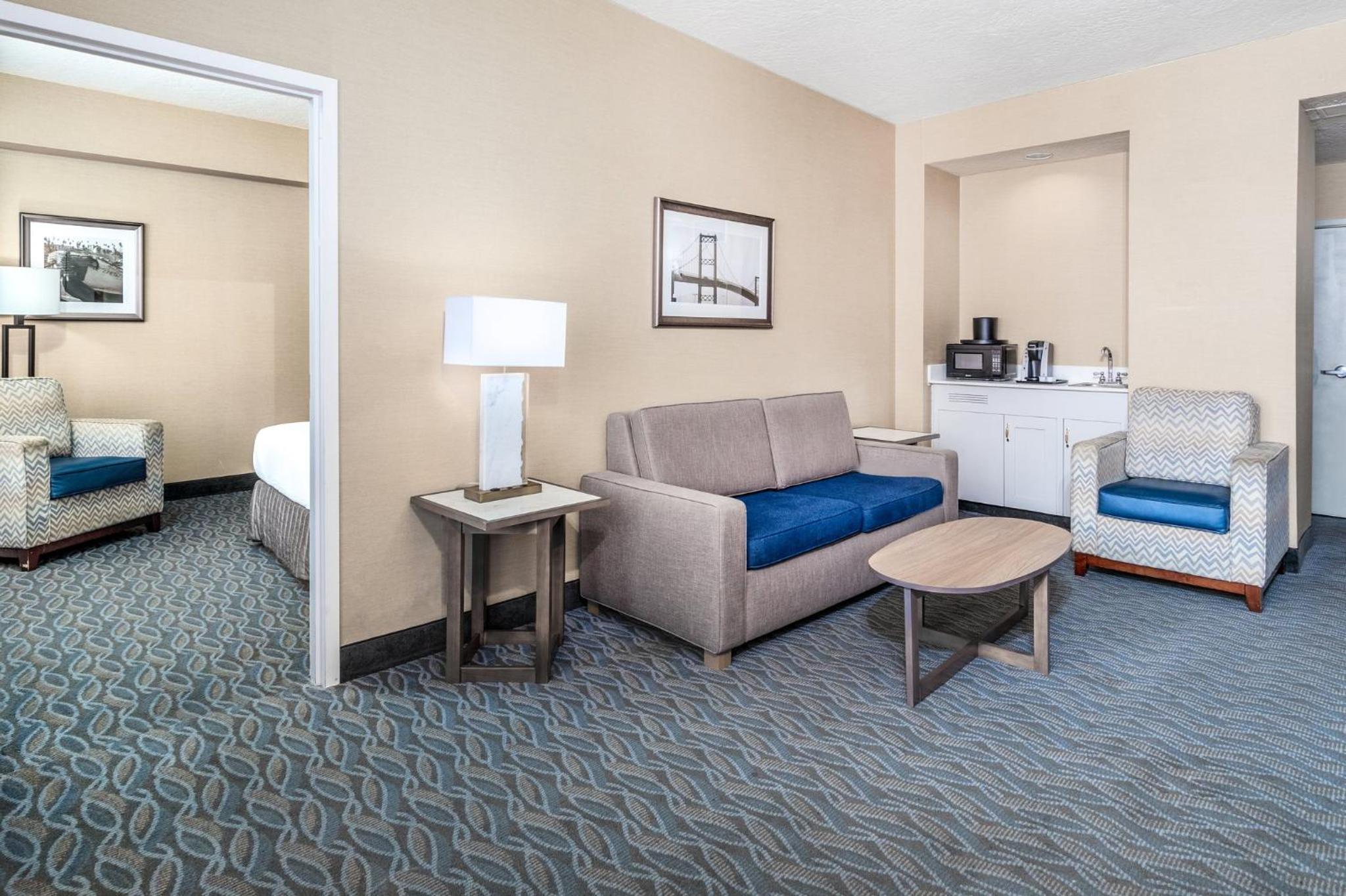 Suite with Two Beds - Non-Smoking - Photo 3
