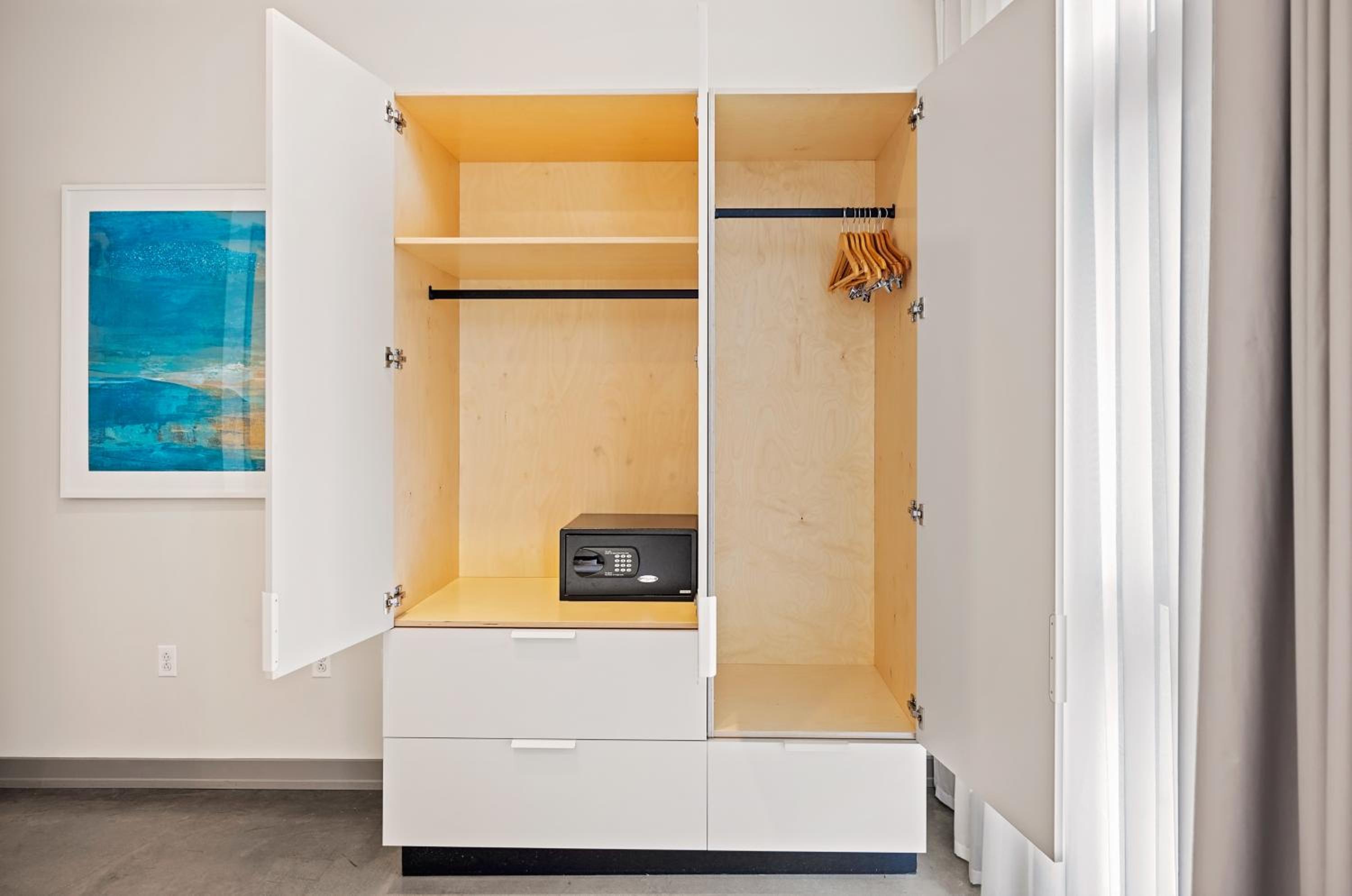 Premium Two Bedroom Apartment - Photo 6