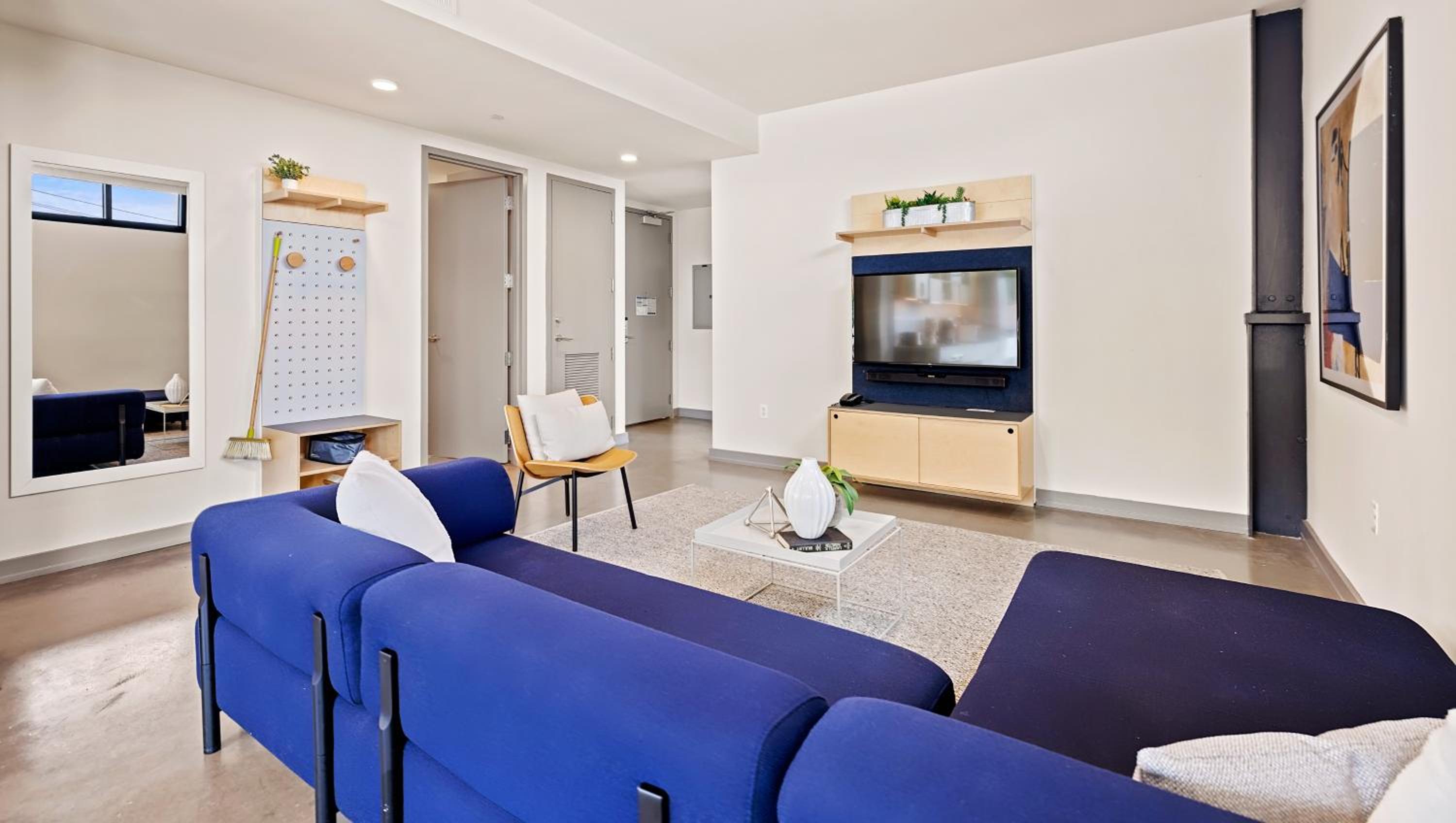 Premium Two Bedroom Apartment - Photo 8