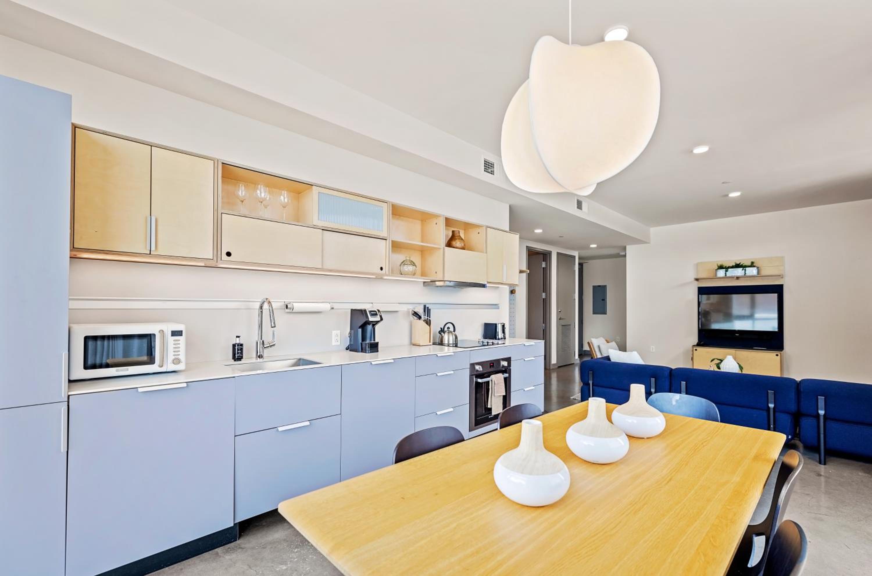 Premium Two Bedroom Apartment - Photo 10