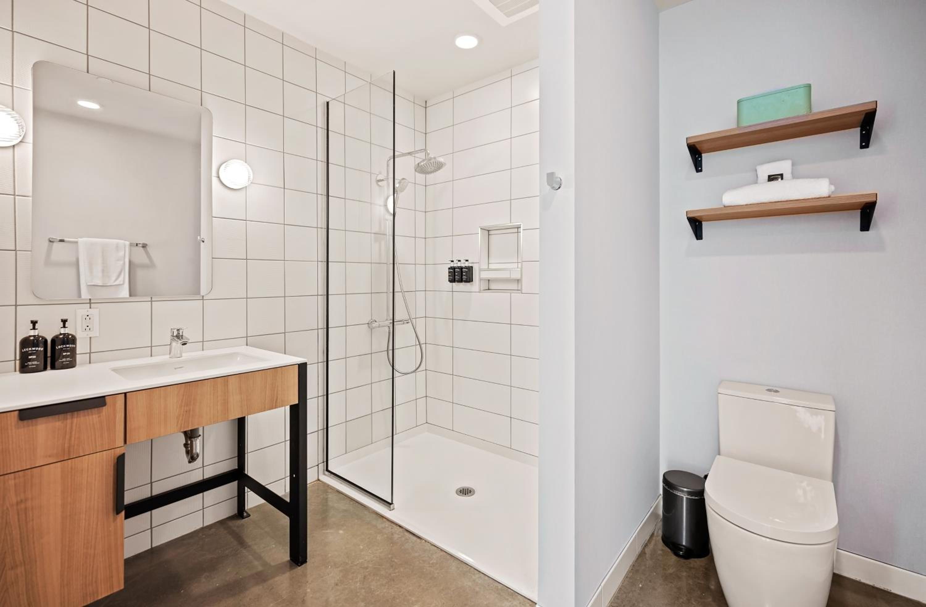 Premium Two Bedroom Apartment - Photo 20