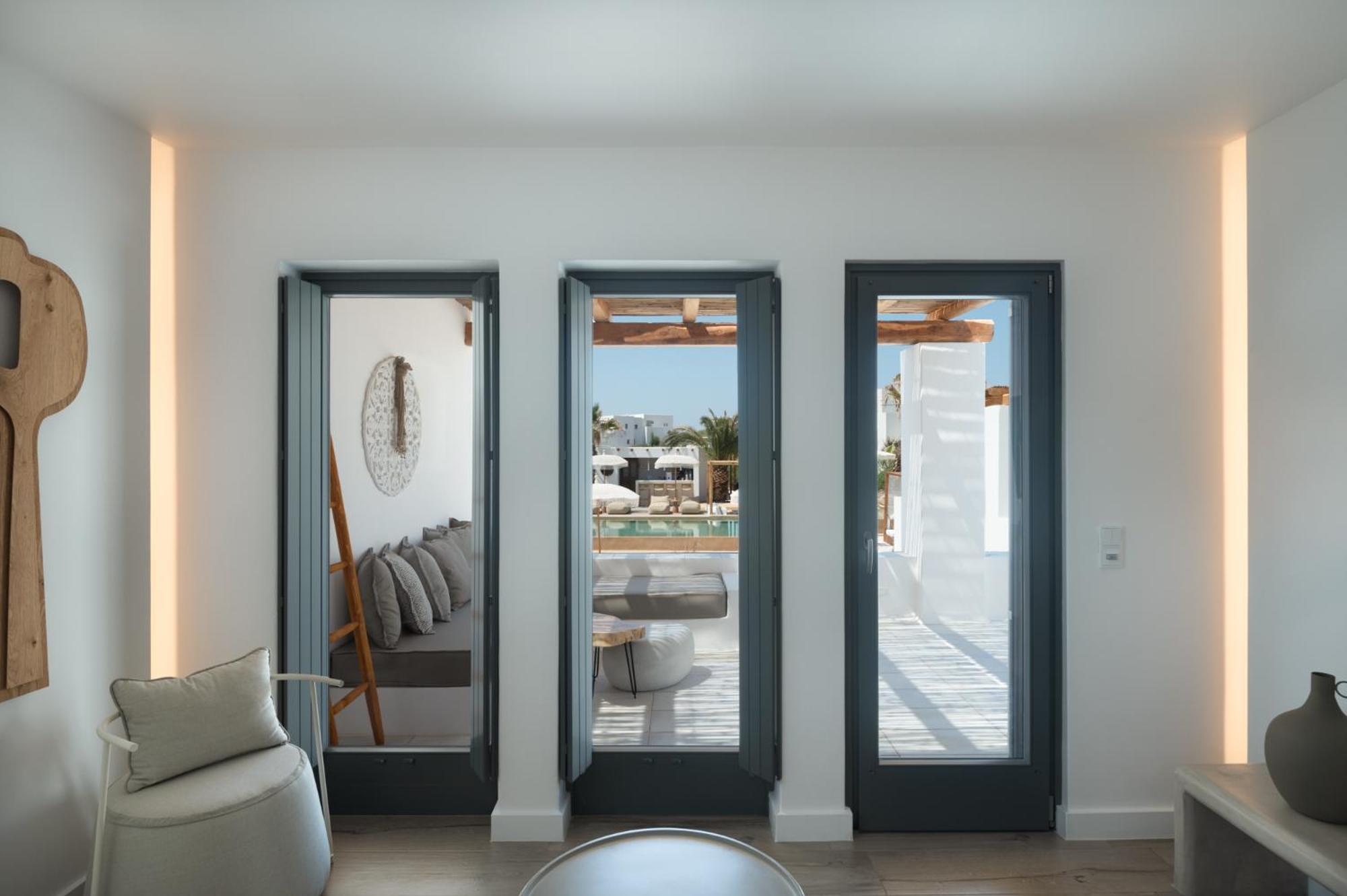Suite with Private Pool - Photo 79