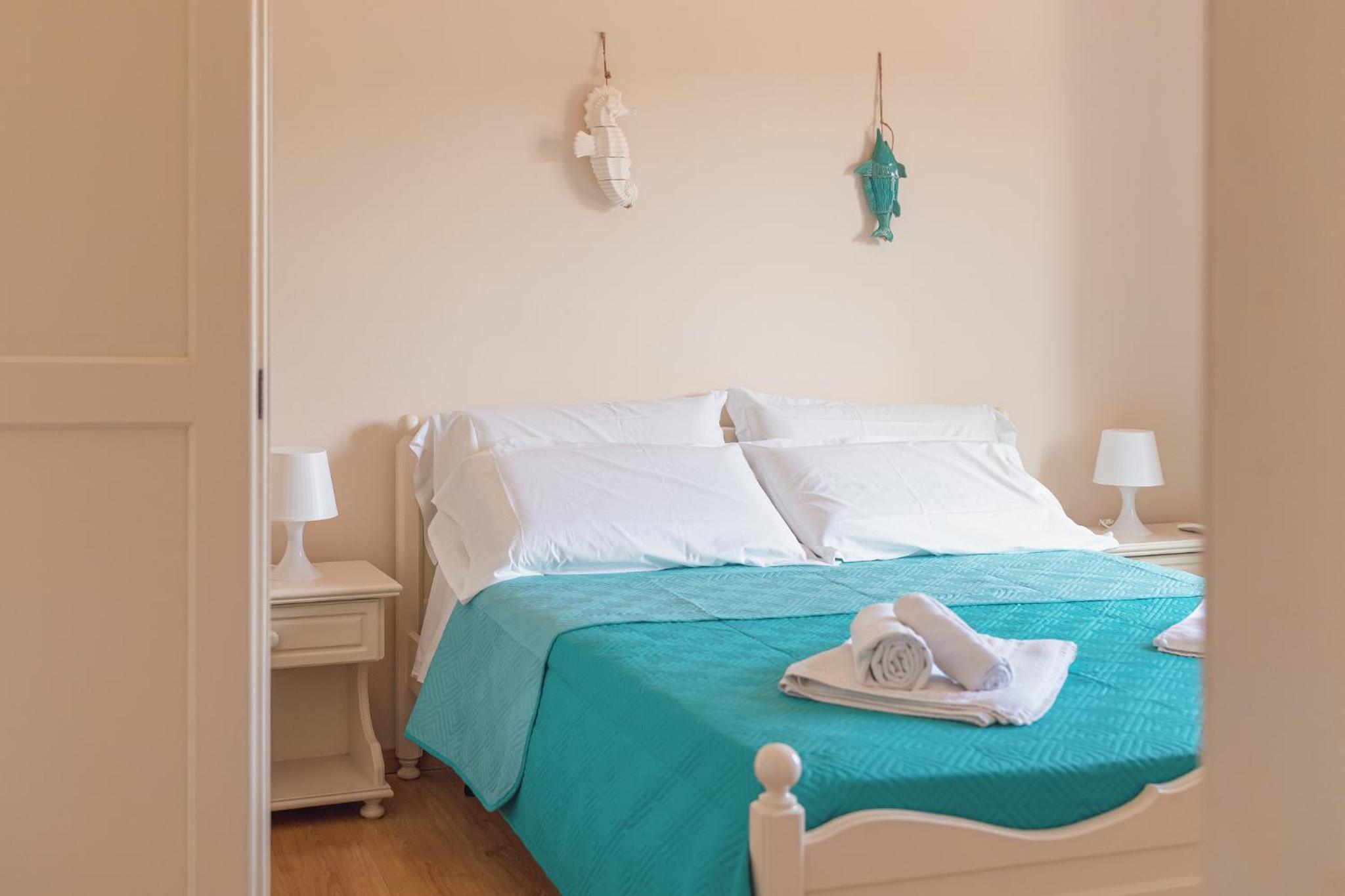 Deluxe Double Room with Balcony and Sea View