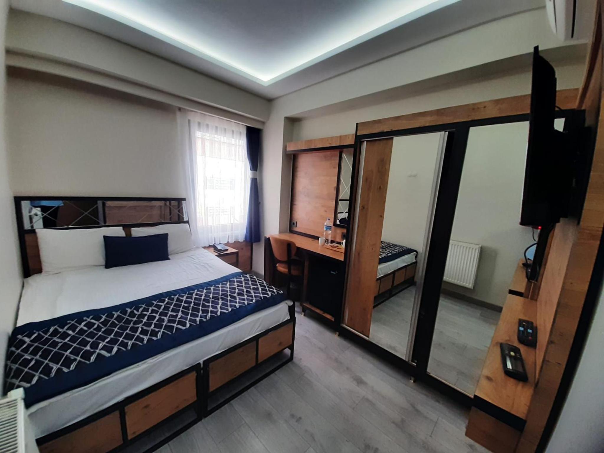 Deluxe Double Room photo 3