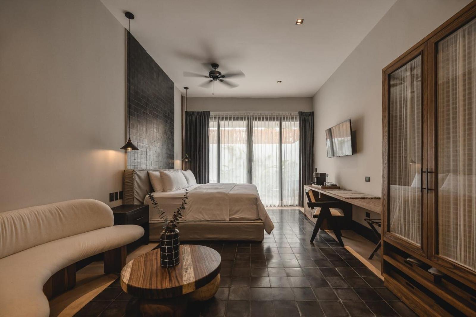 Standard Suite