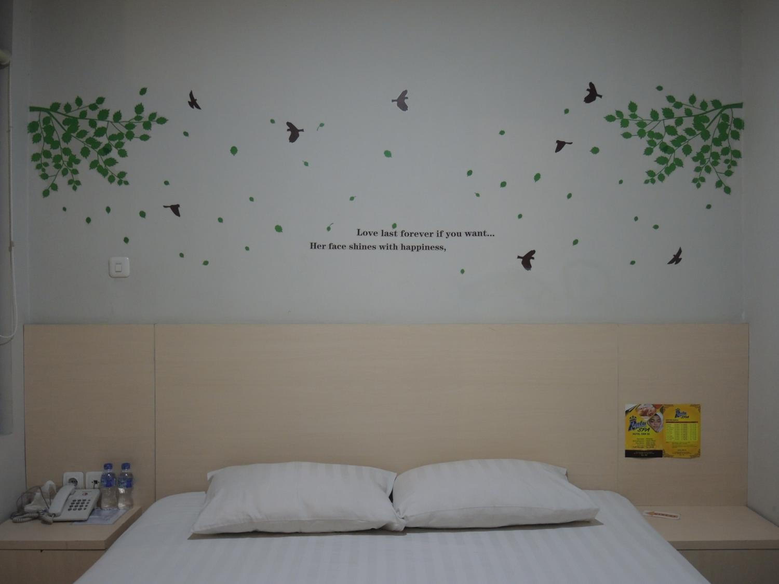 Standard Double or Twin Room - Photo 1