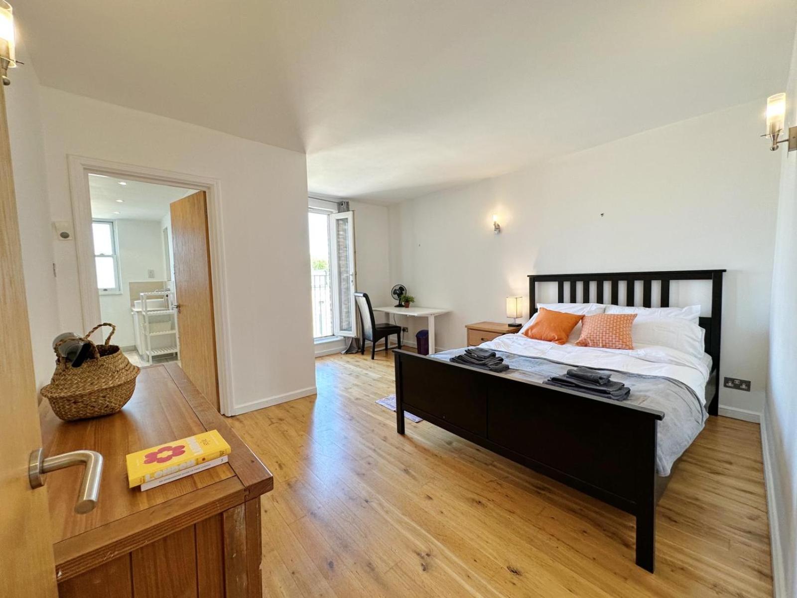 Deluxe Apartment photo 1