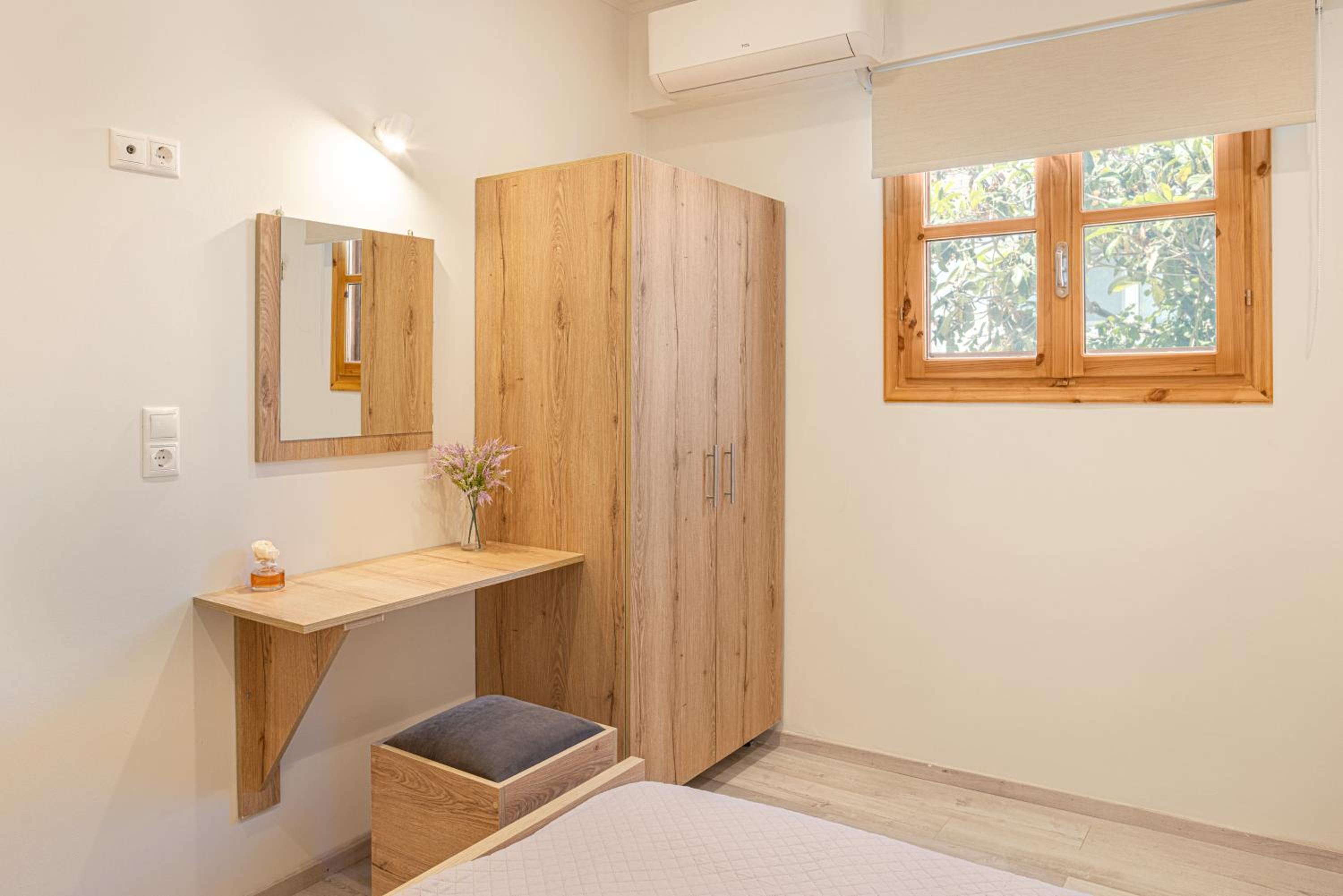 One-Bedroom House photo 2
