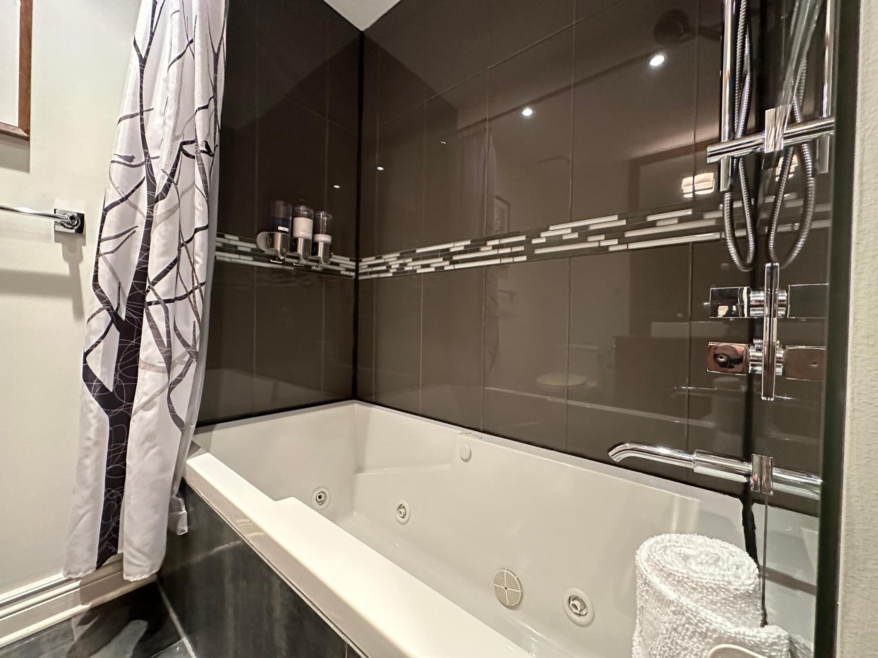 Apartment - Photo 23