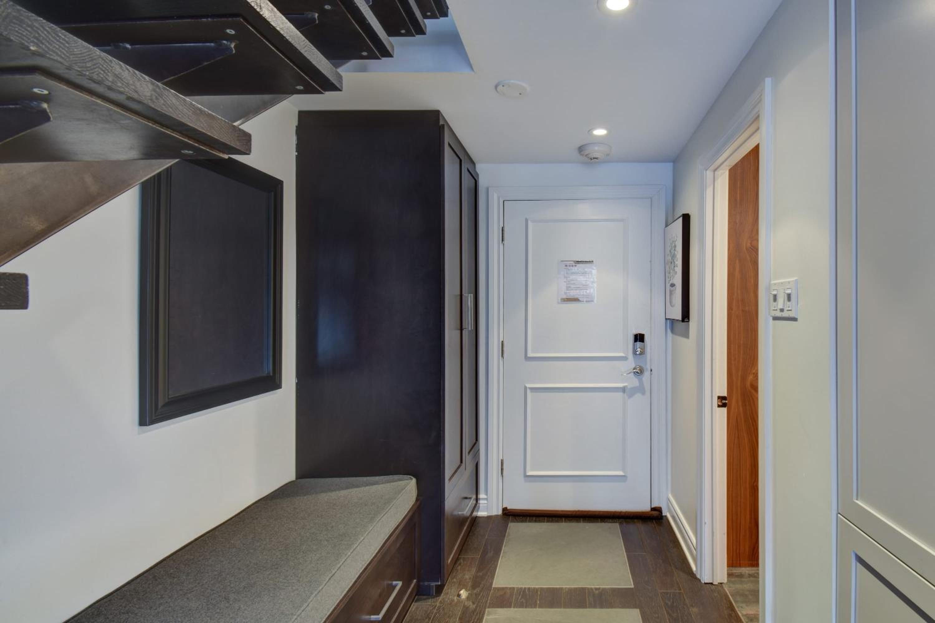 Apartment - Photo 4
