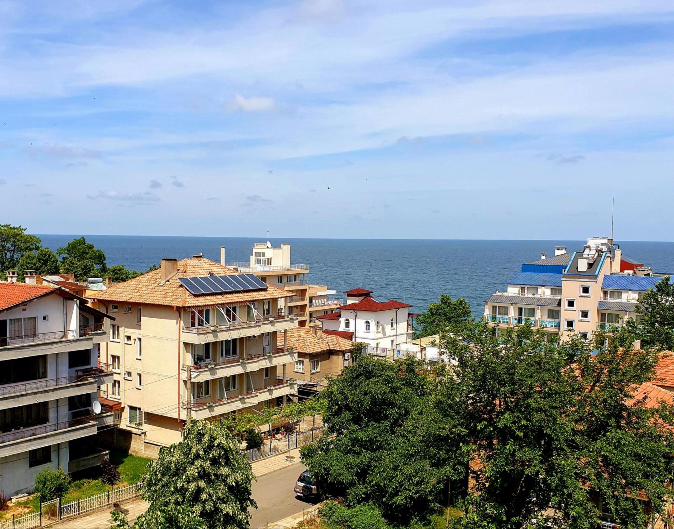 Apartment with Sea View photo 2