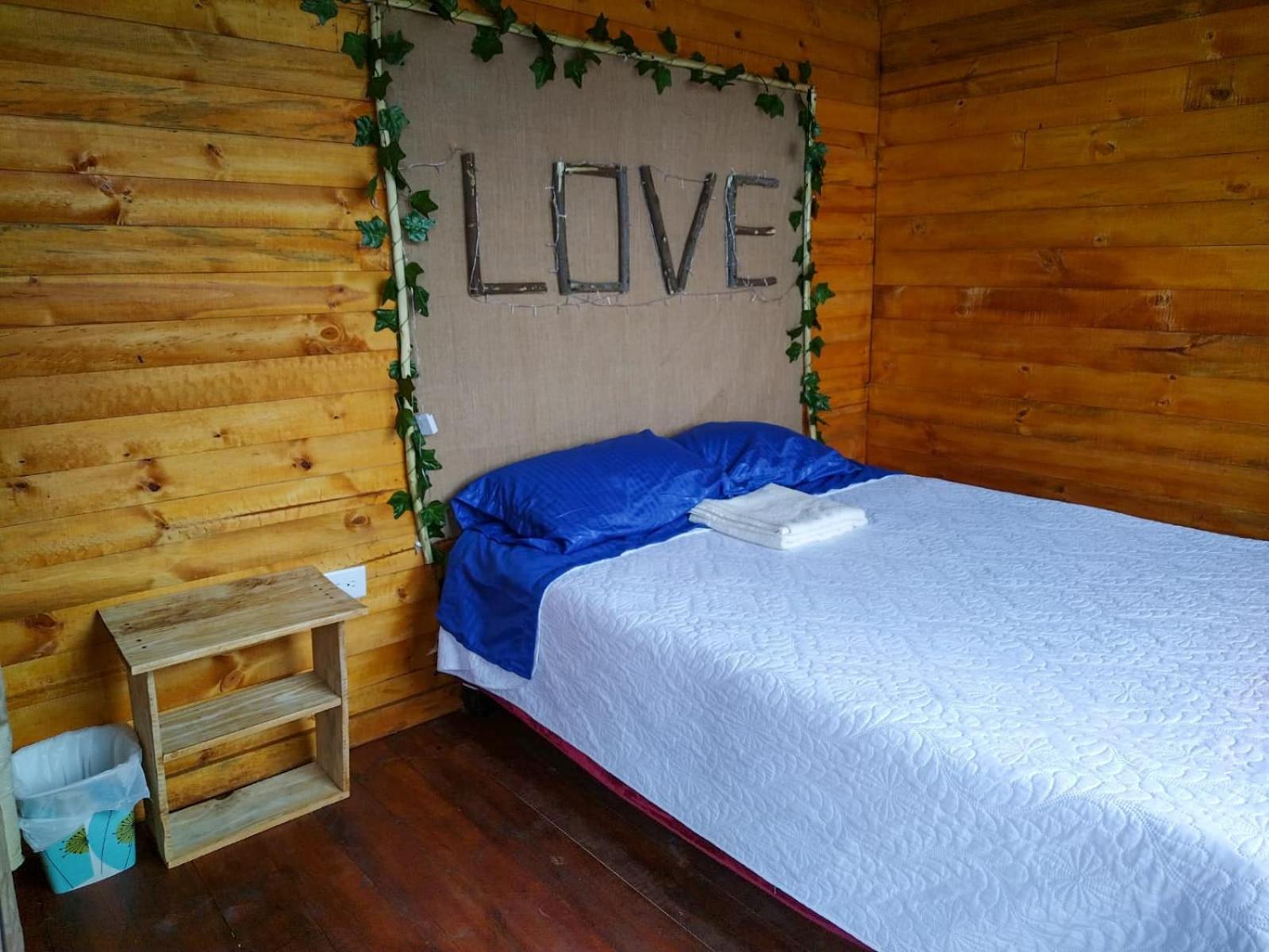 Deluxe Room (2 Adults + 1 Child) photo 1
