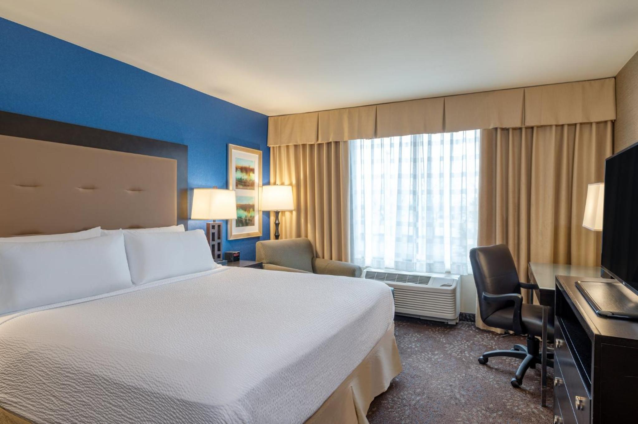 Standard King Room - Photo 1