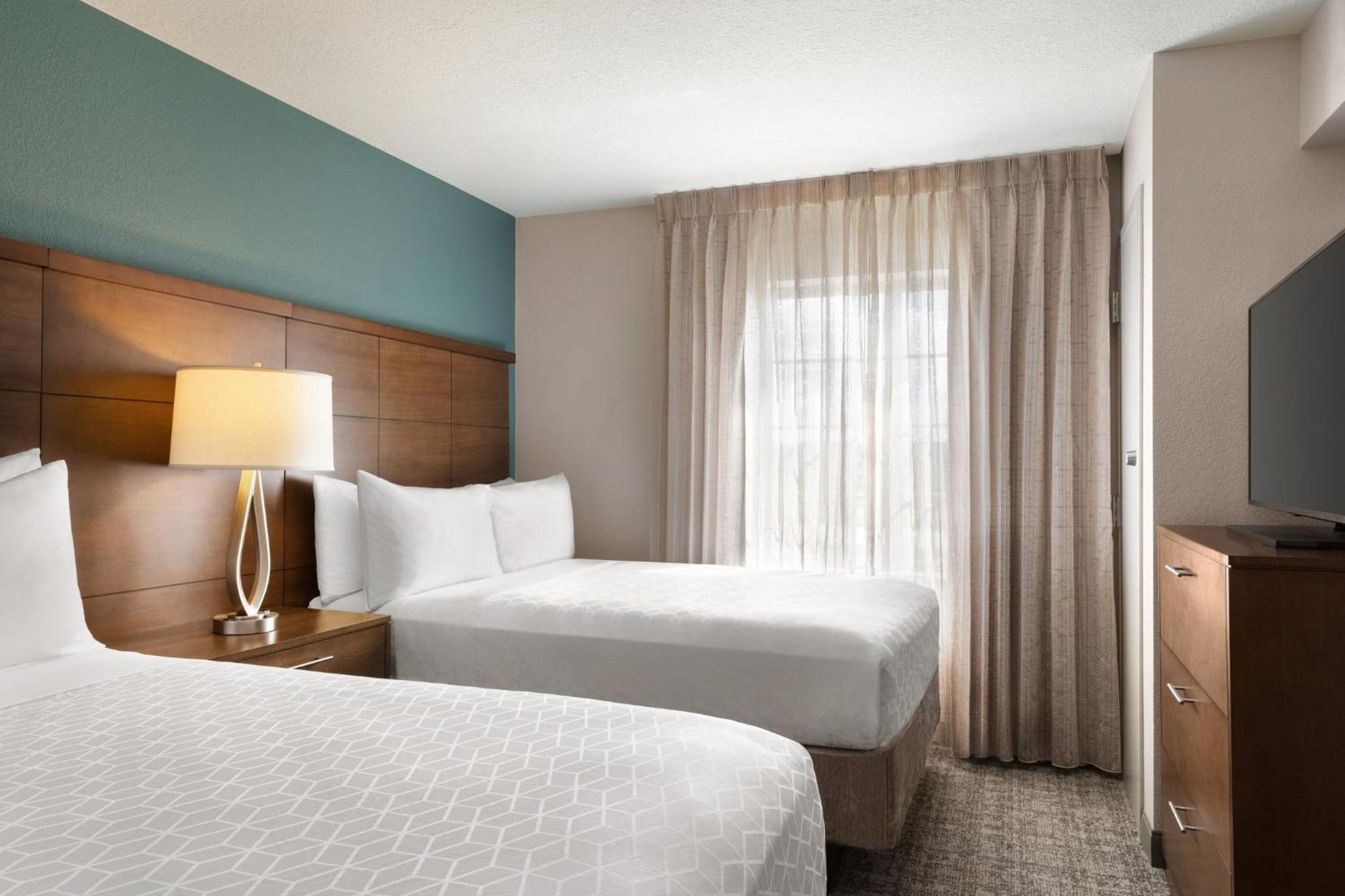 One-Bedroom Double Suite - Photo 4