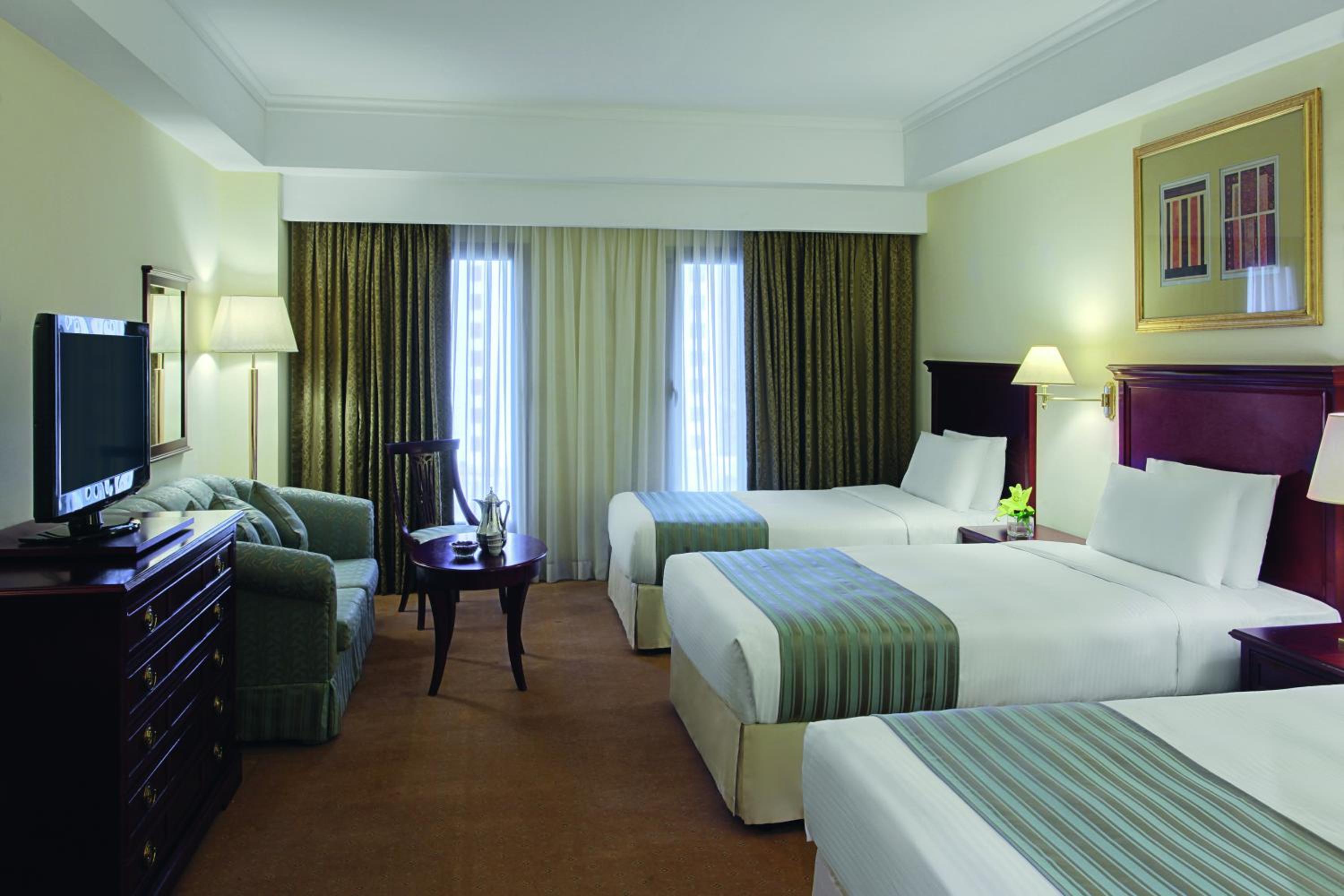 Premium Triple Room - Photo 1