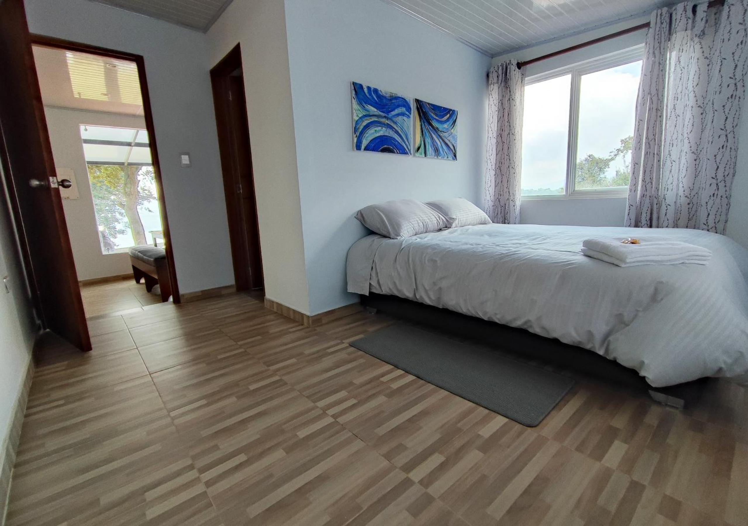 Three-Bedroom House photo 1