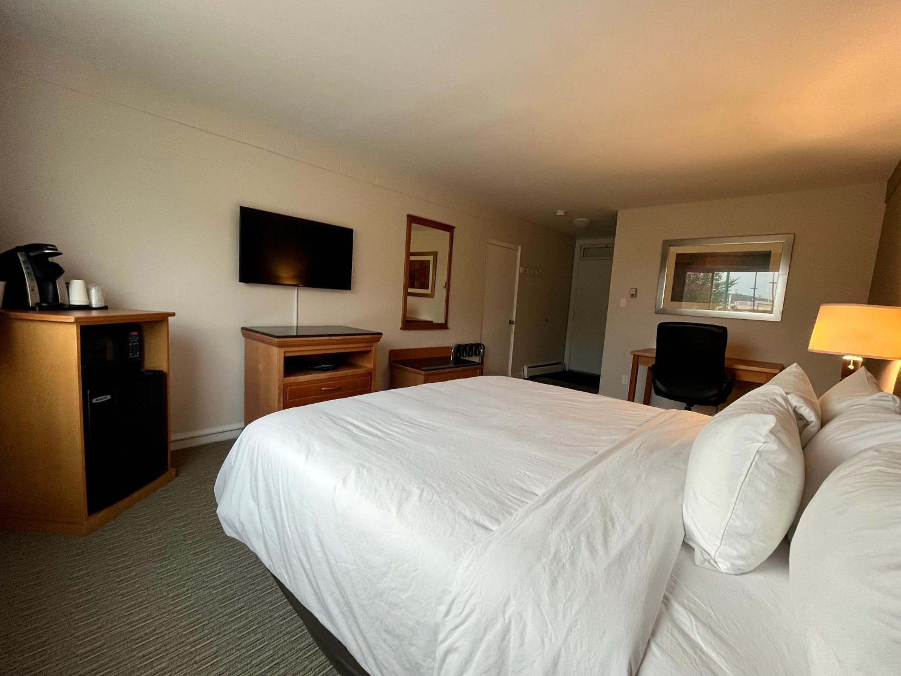 King Suite - Photo 11