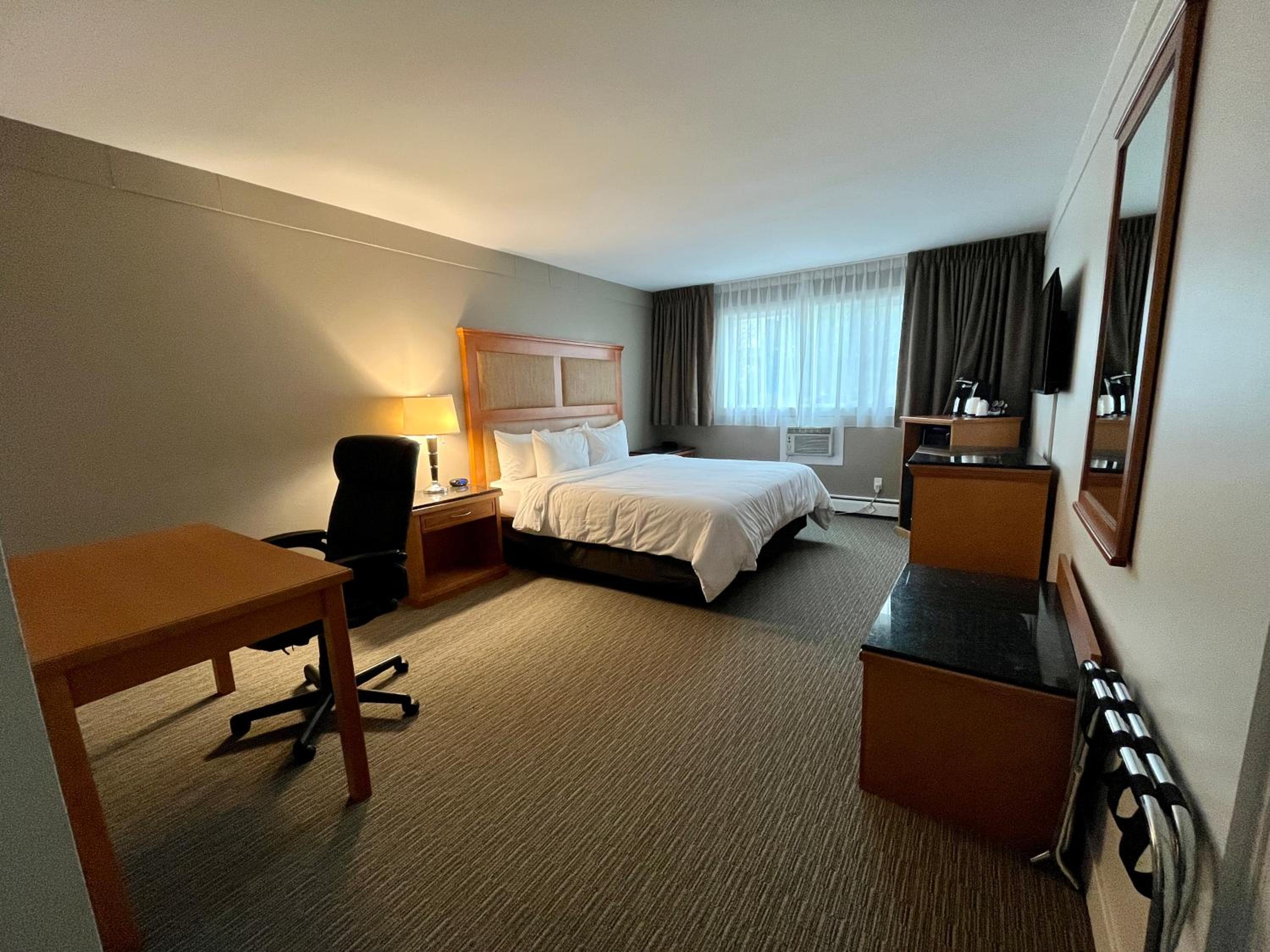 King Suite - Photo 1