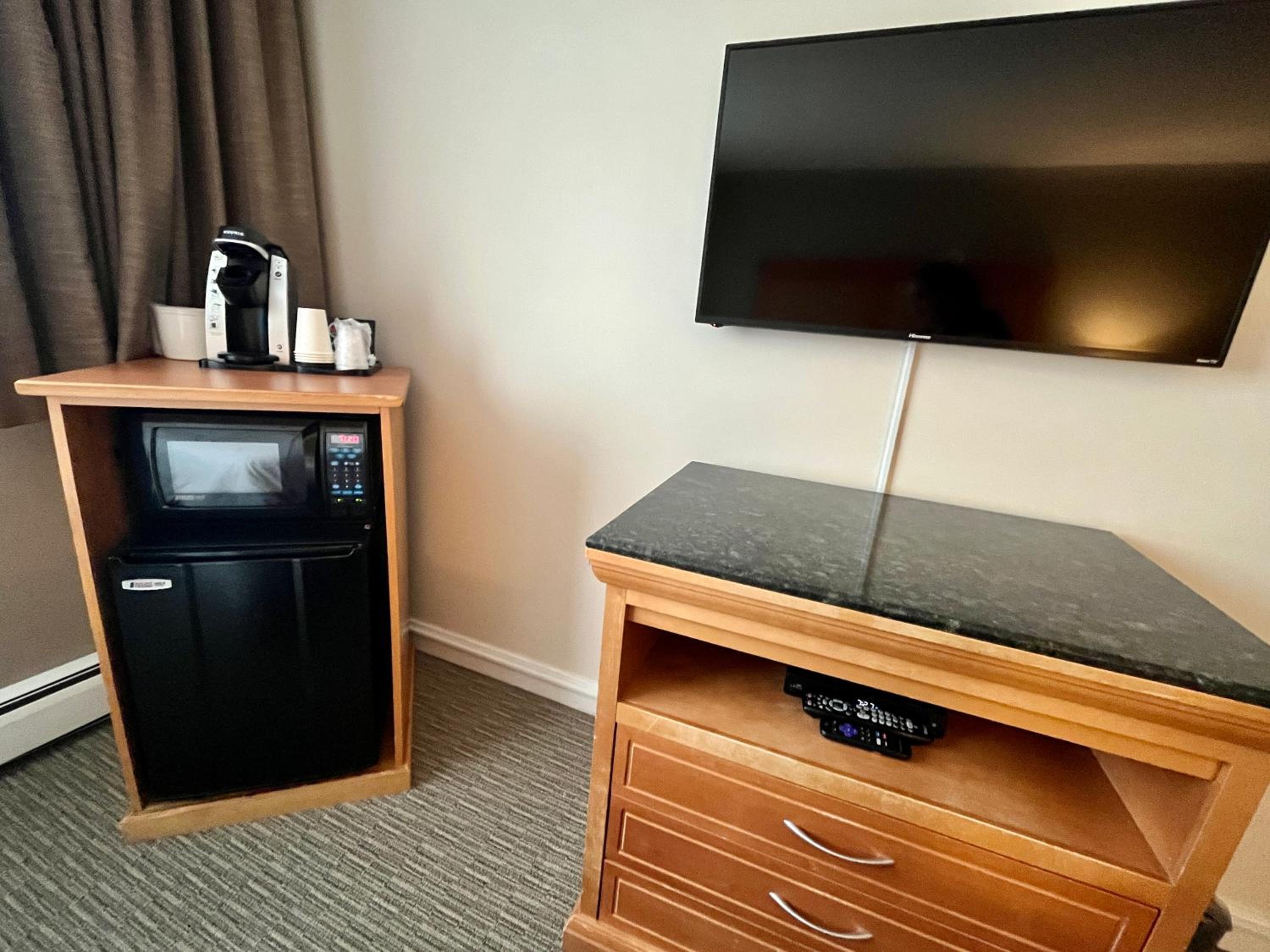 King Suite - Photo 3