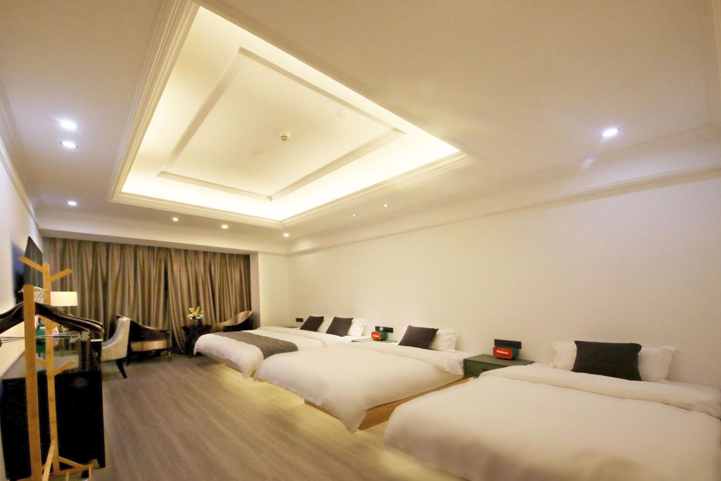 Quadruple Room with Sea View photo 3