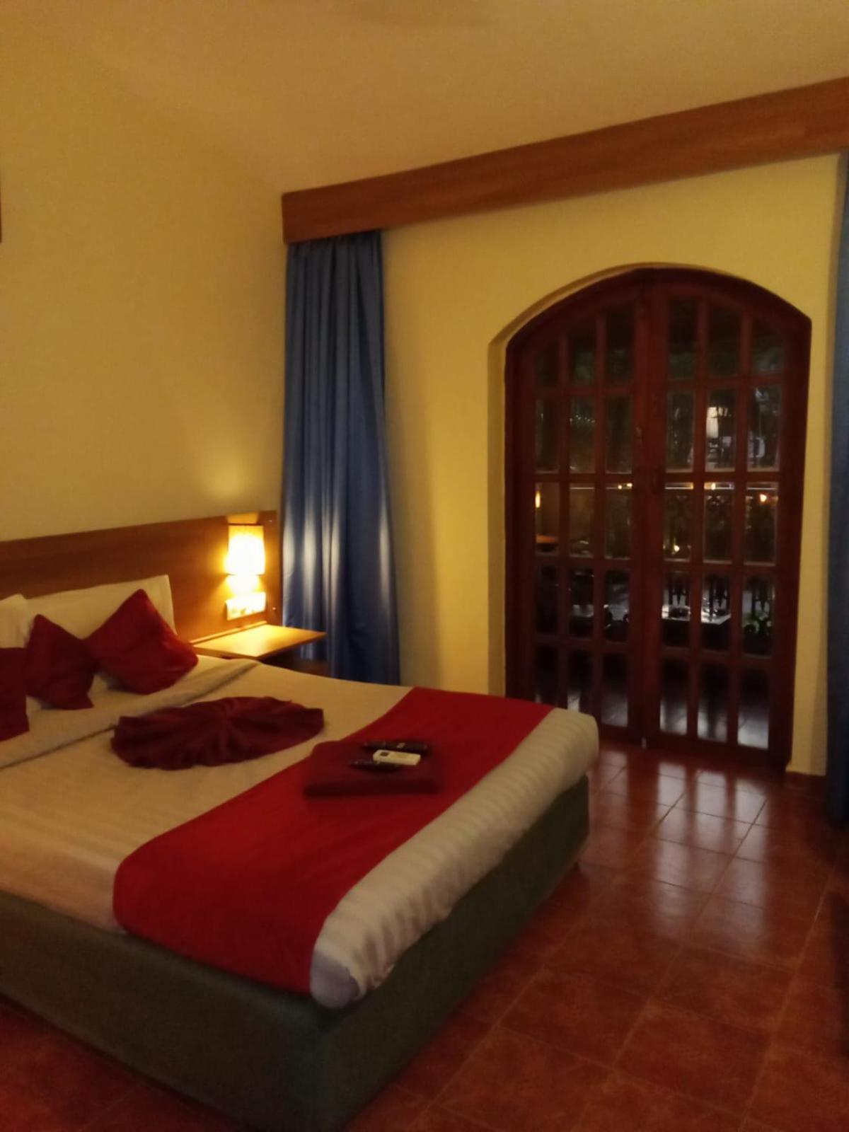 Standard Double or Twin Room photo 1