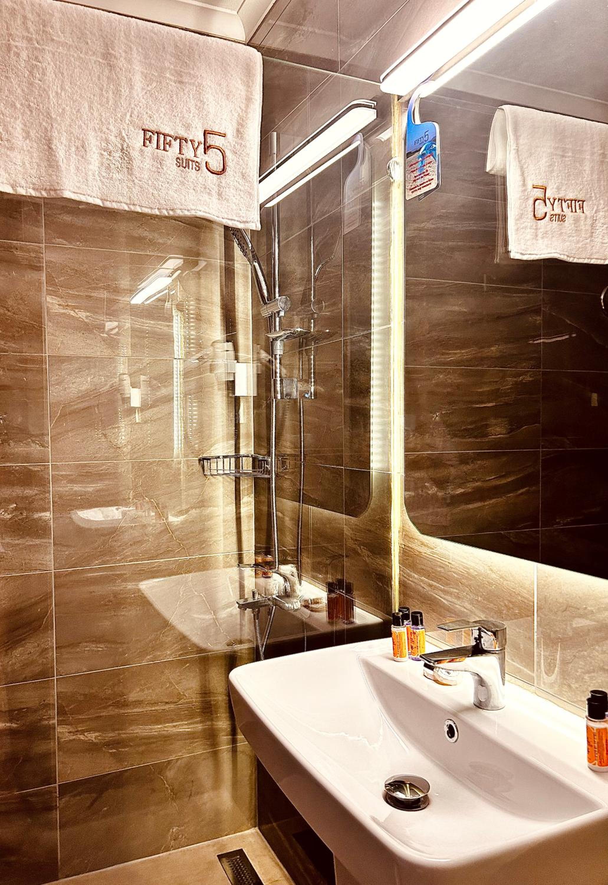 Standard Twin Room with Sea View
