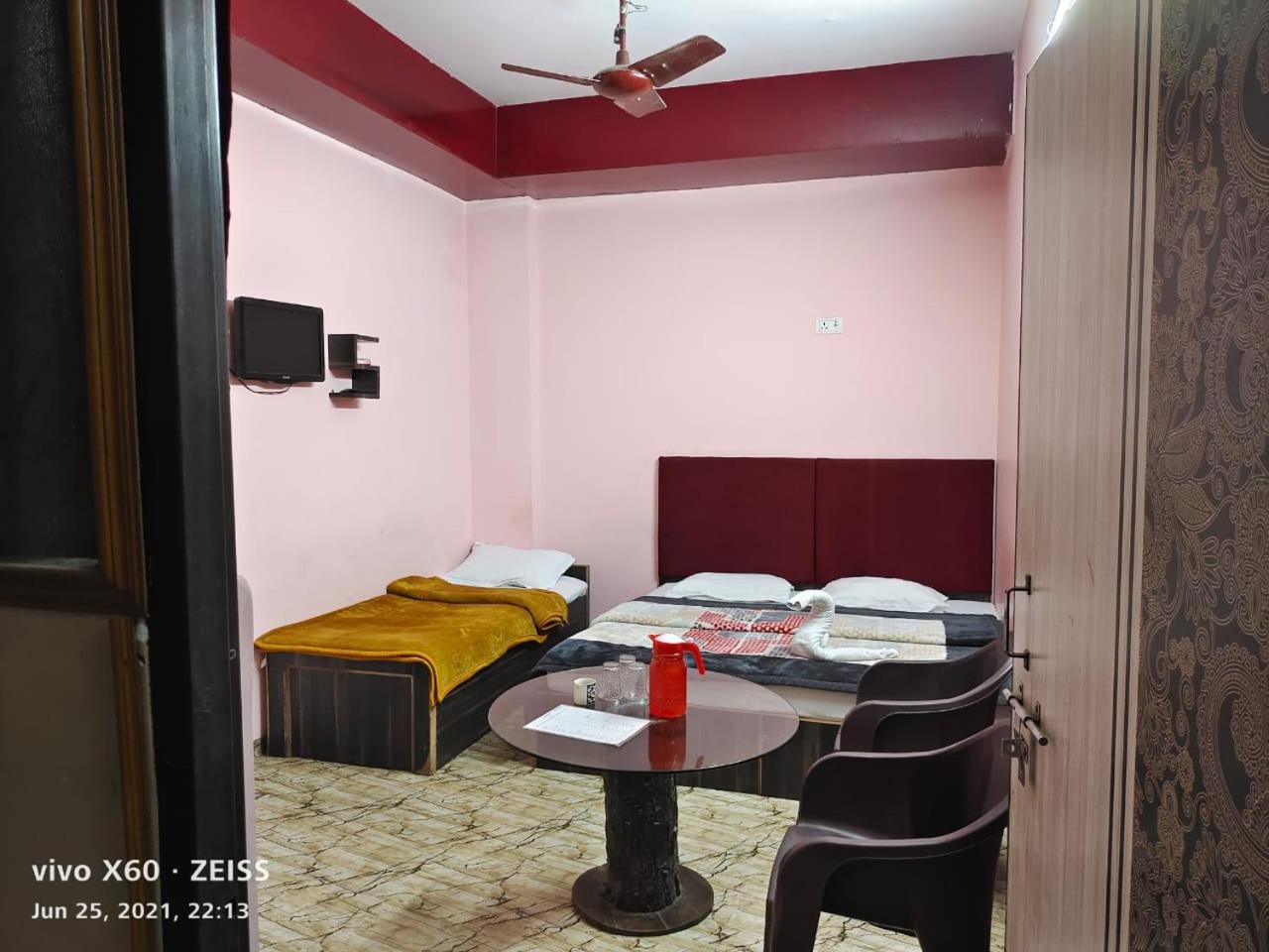 Comfort Triple Room with Shower photo 1