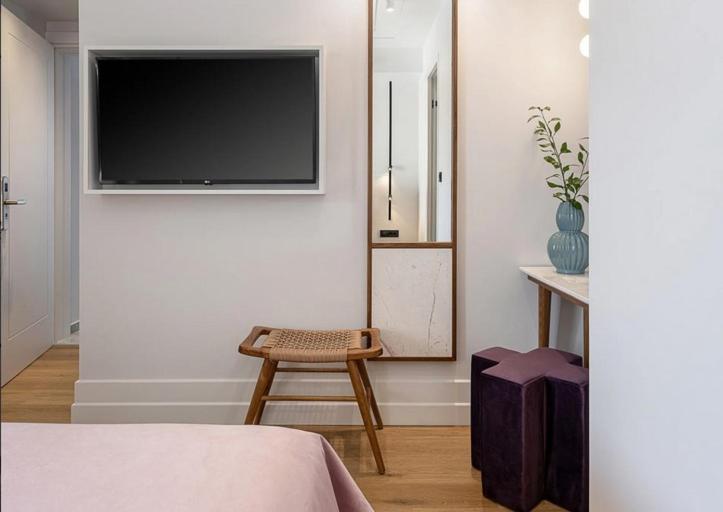 Petite Double Room - Photo 17