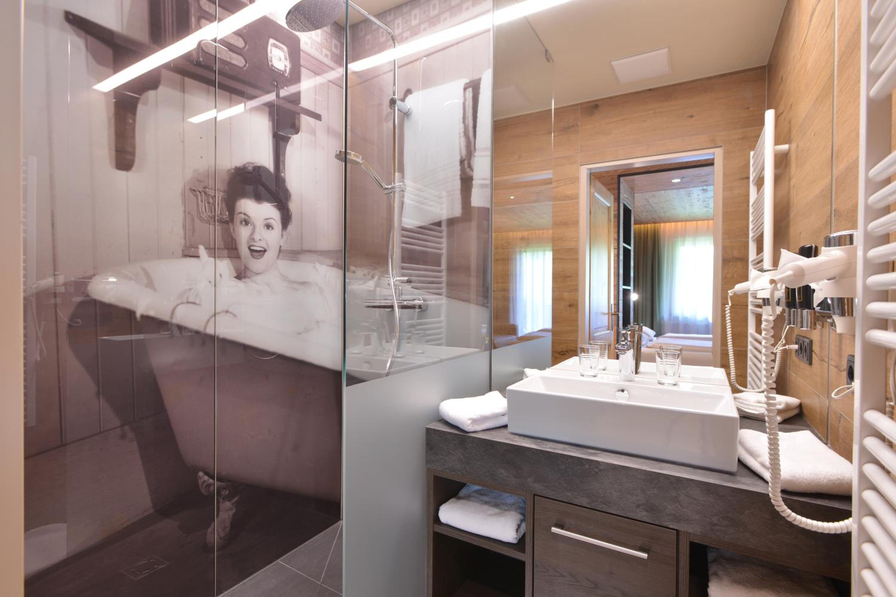 Deluxe Triple Room with shower photo 3