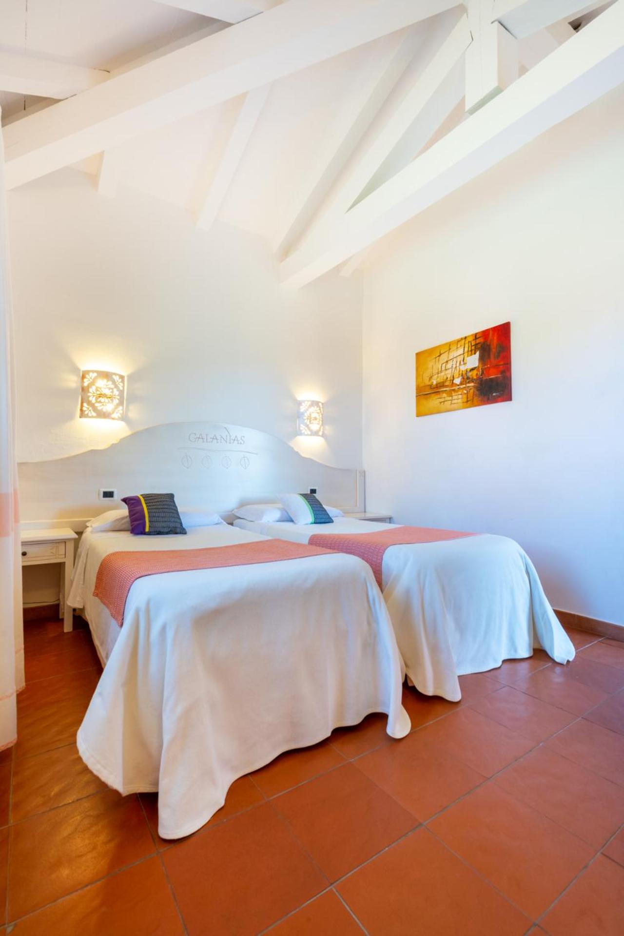 Standard Double Room with Garden View - Galanias  photo 3
