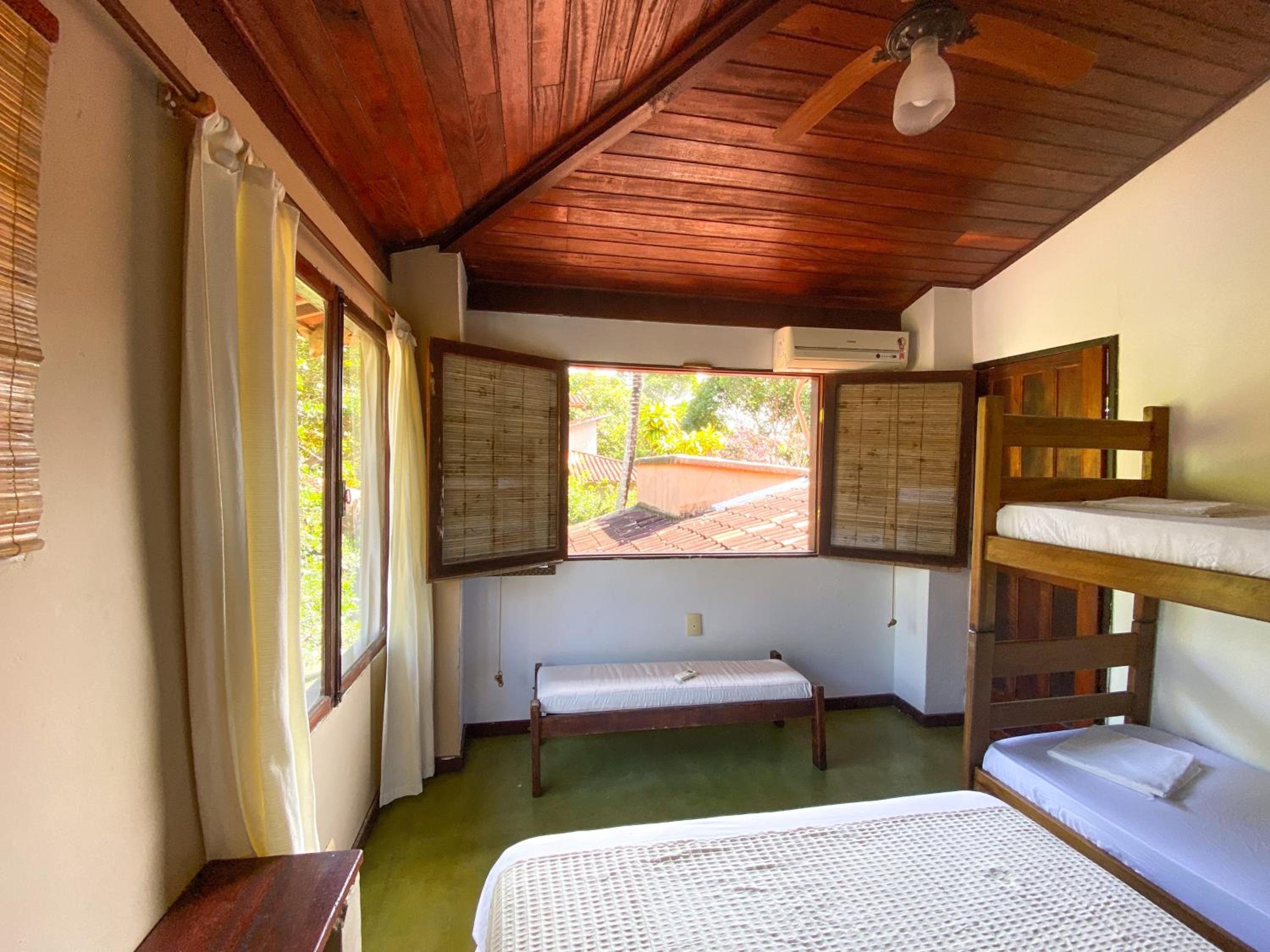 Economy Quadruple Room with Shared Bathroom