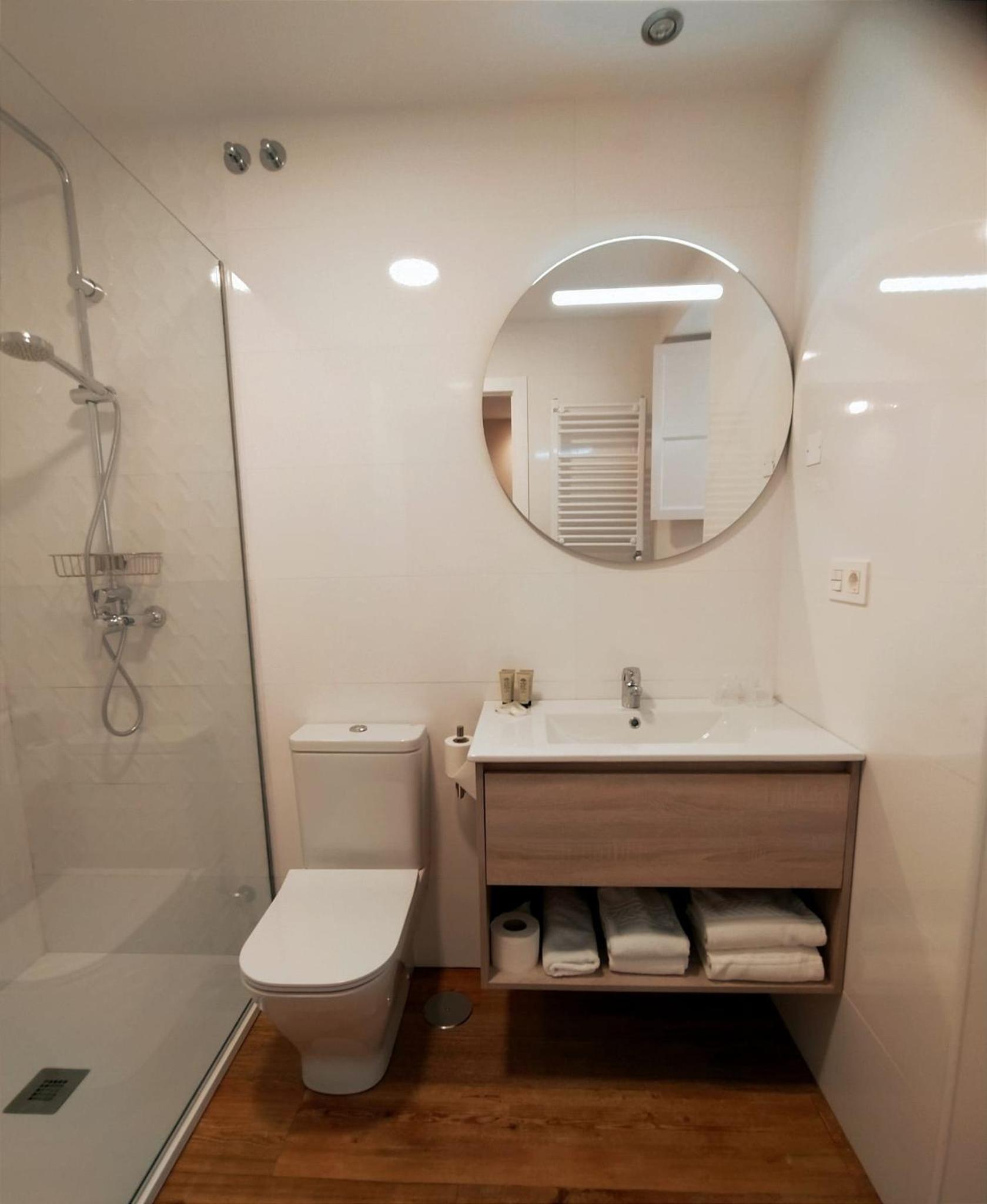 Double Room - Photo 19