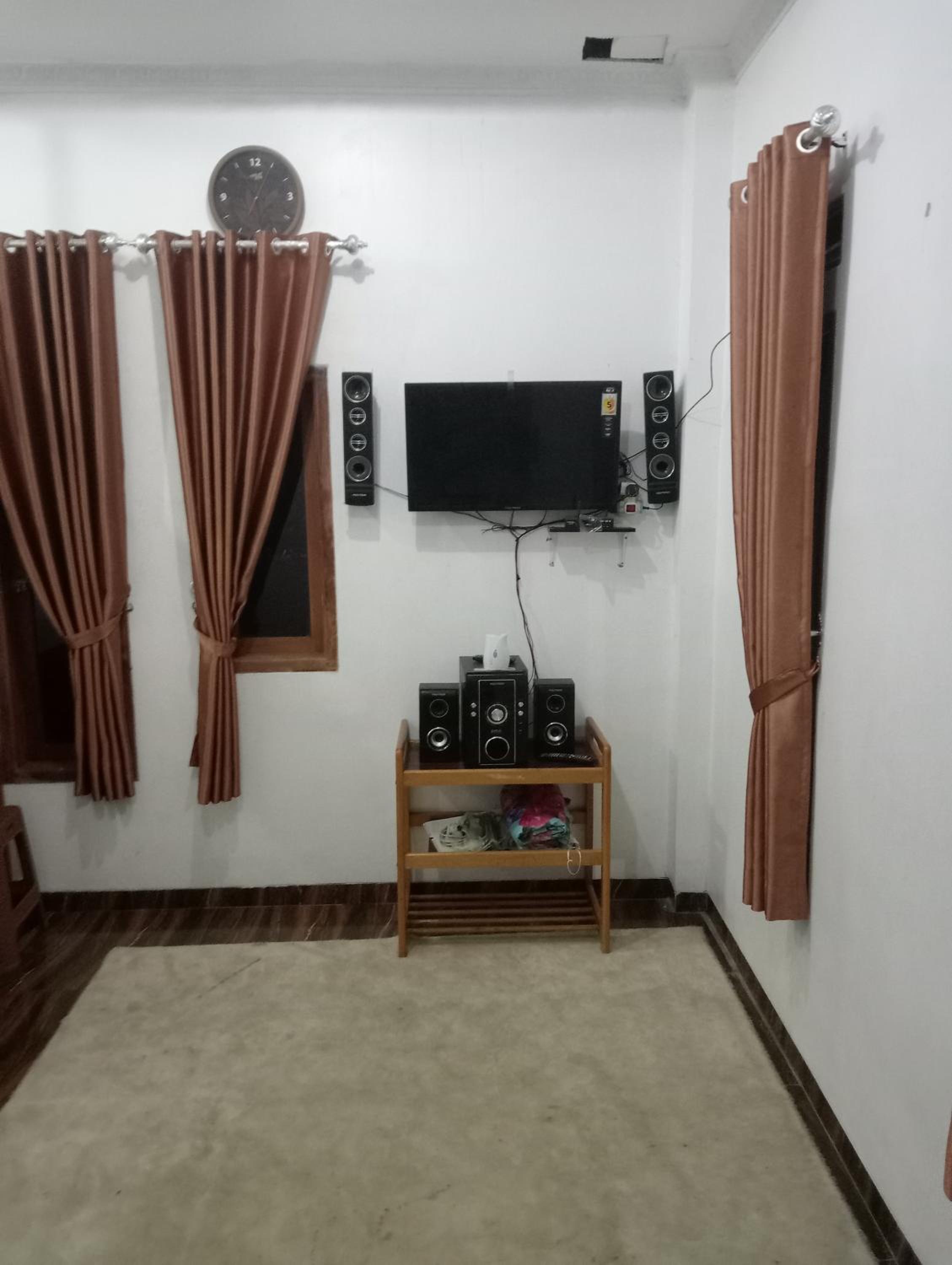 One-Bedroom House photo 2