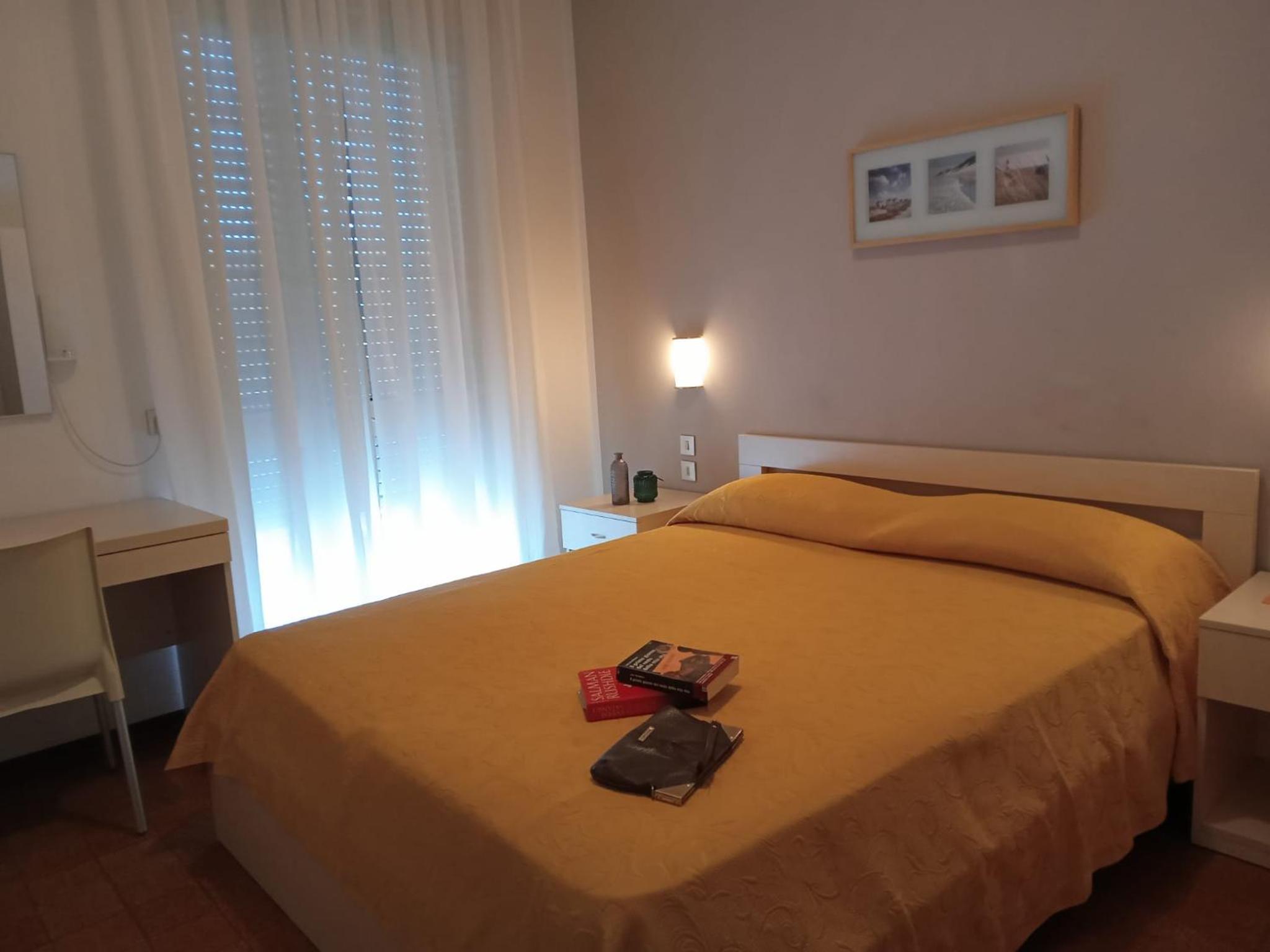 Double Room - Photo 5