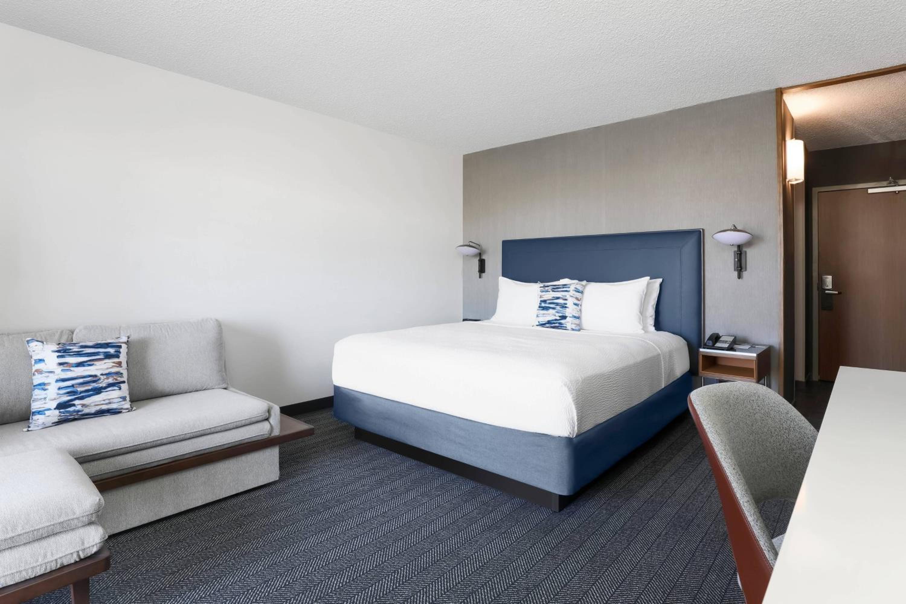 King Room with Sofa Bed