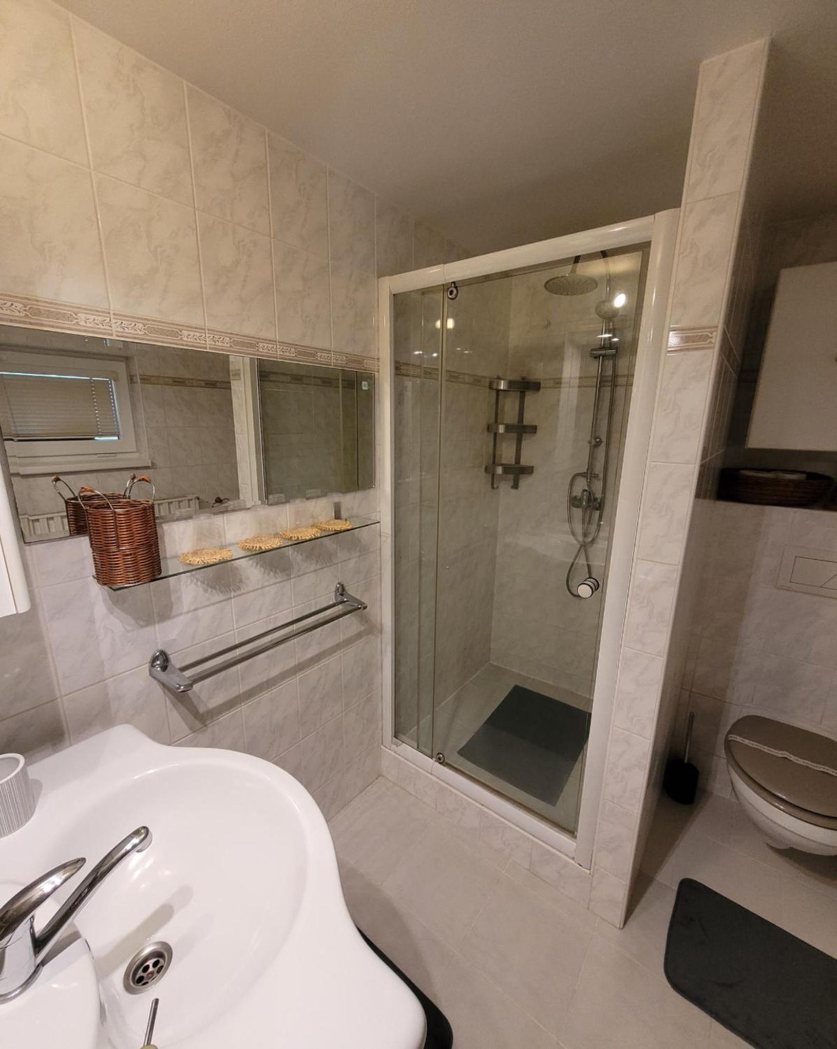 One-Bedroom Suite photo 3